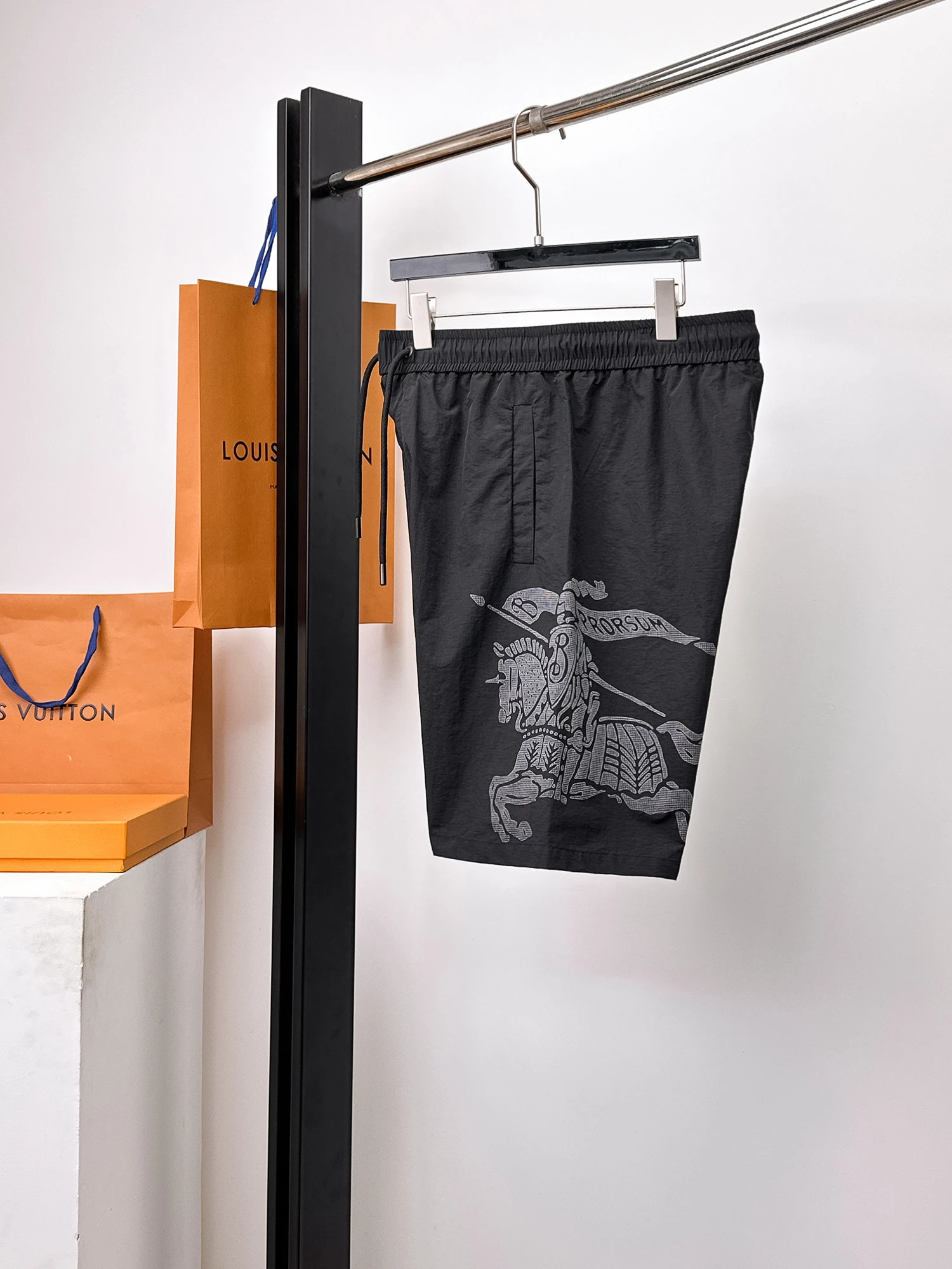 Burberry Shorts — 8ec69cf0