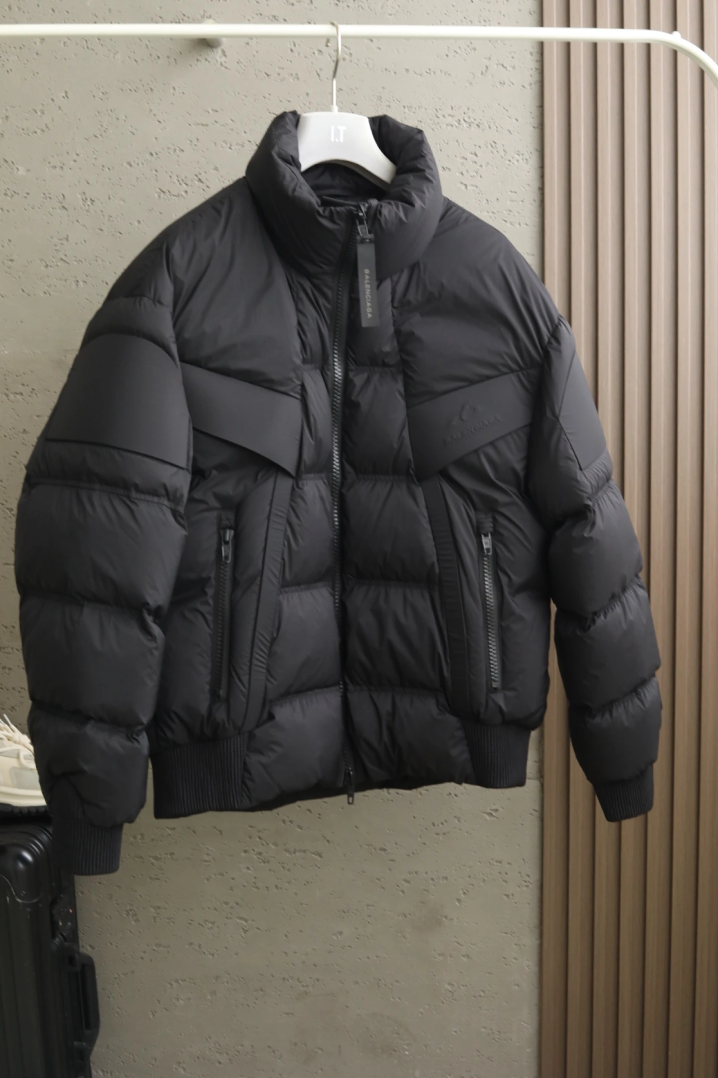 Moncler Down Jacket — 5a672cda