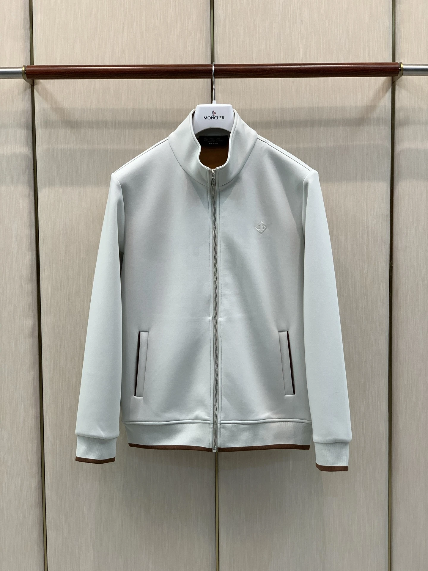 Loro Piana Clothing — 399852d3
