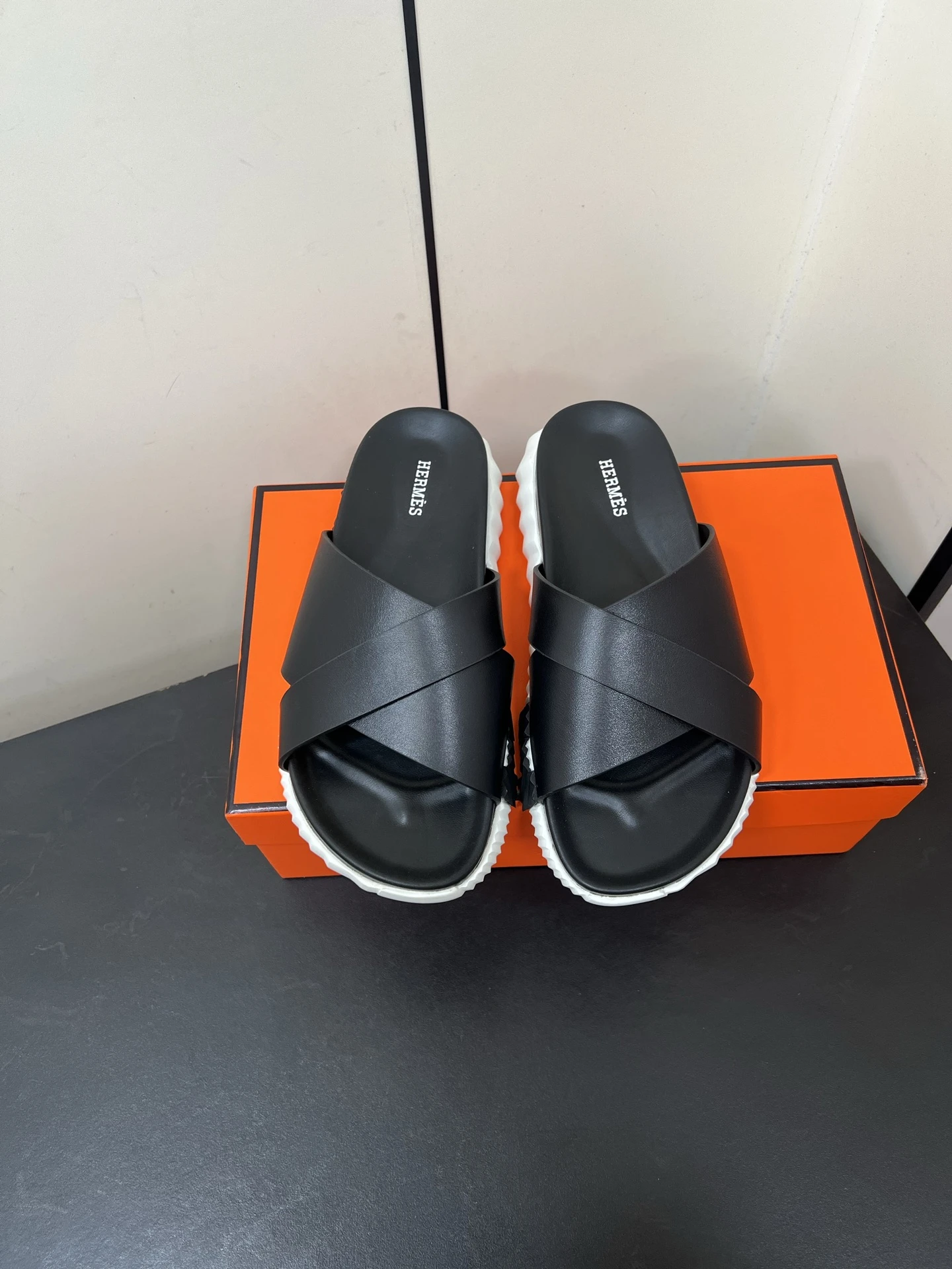 Hermès Slippers — 8b841cb2