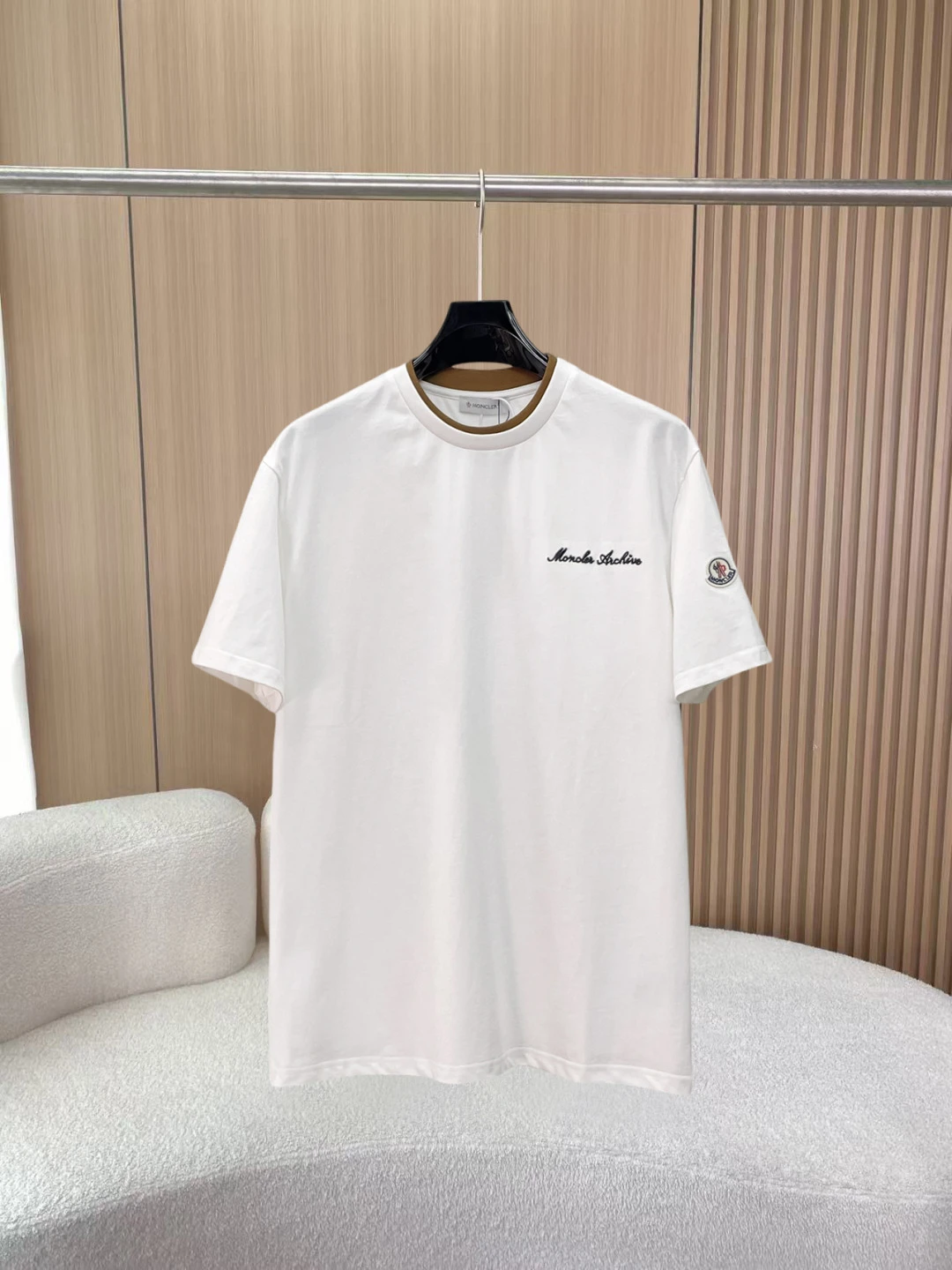 Moncler T-Shirt — 22cd5115