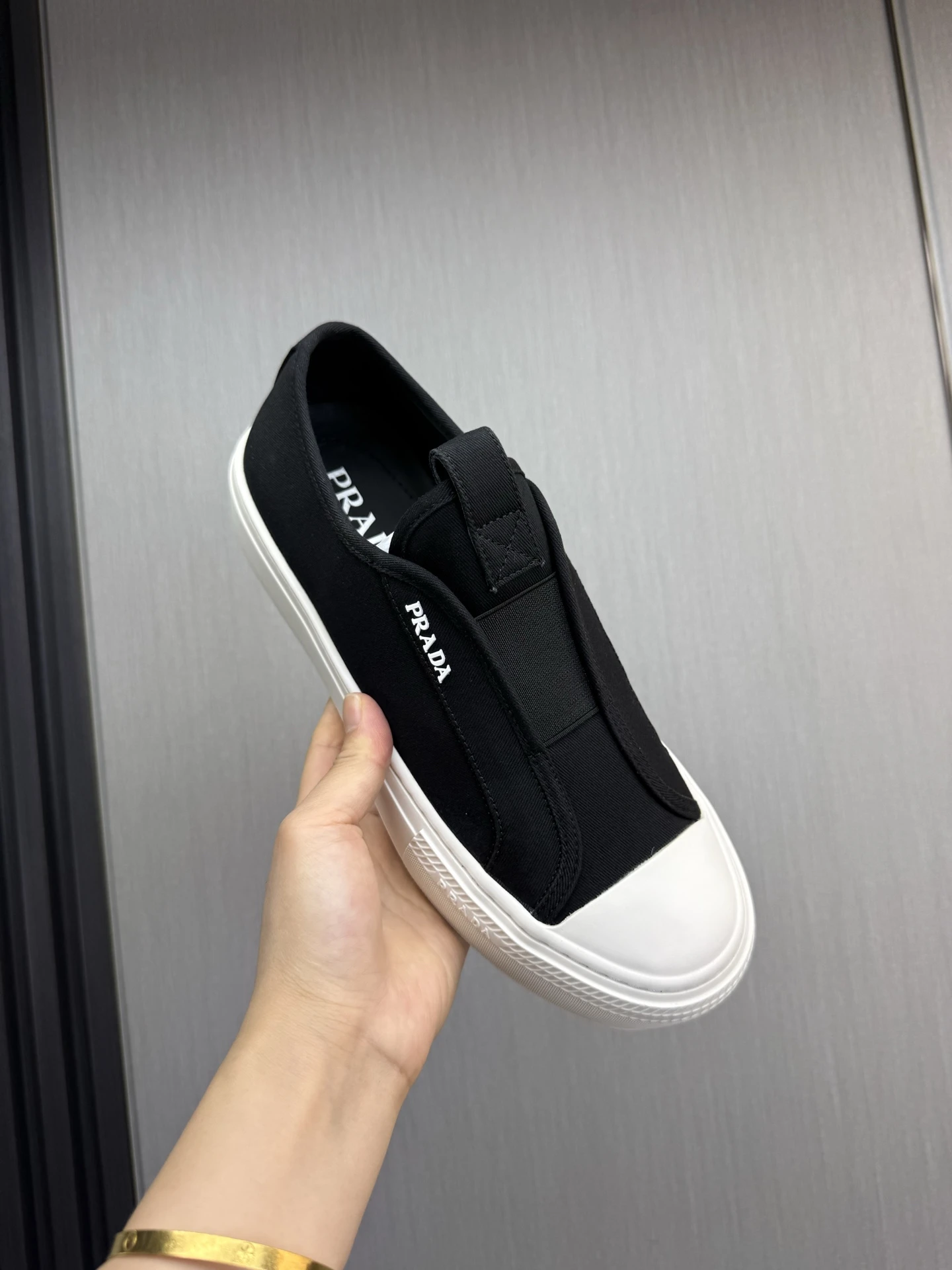 Prada Shoes — c9a76ec7