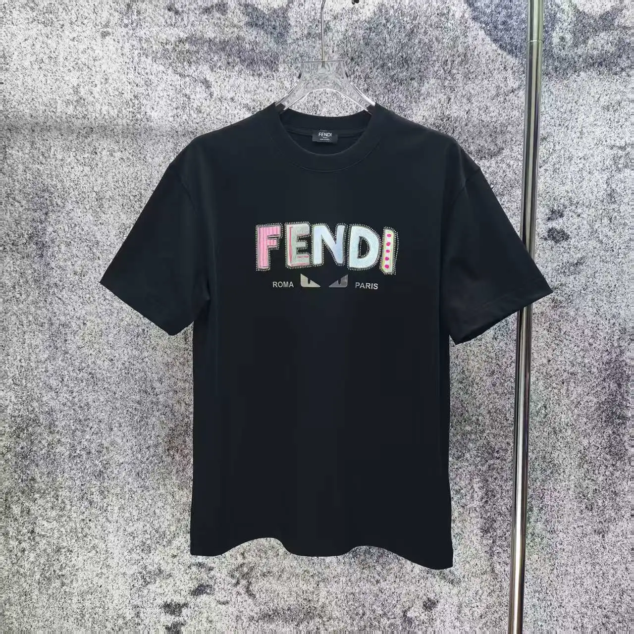 Fendi T-Shirt — 85f61e8a