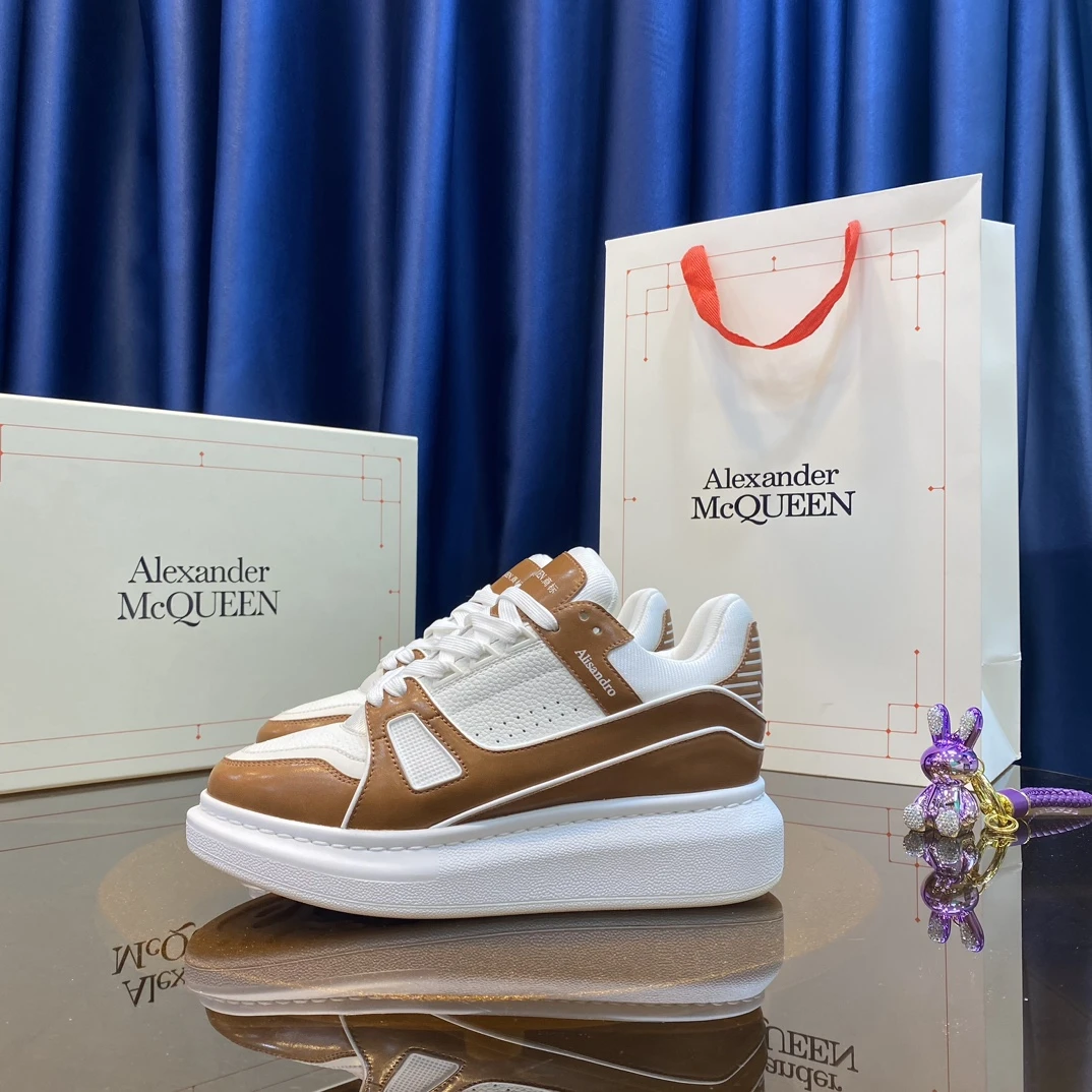 Alexander McQueen Sneakers — 3d047663