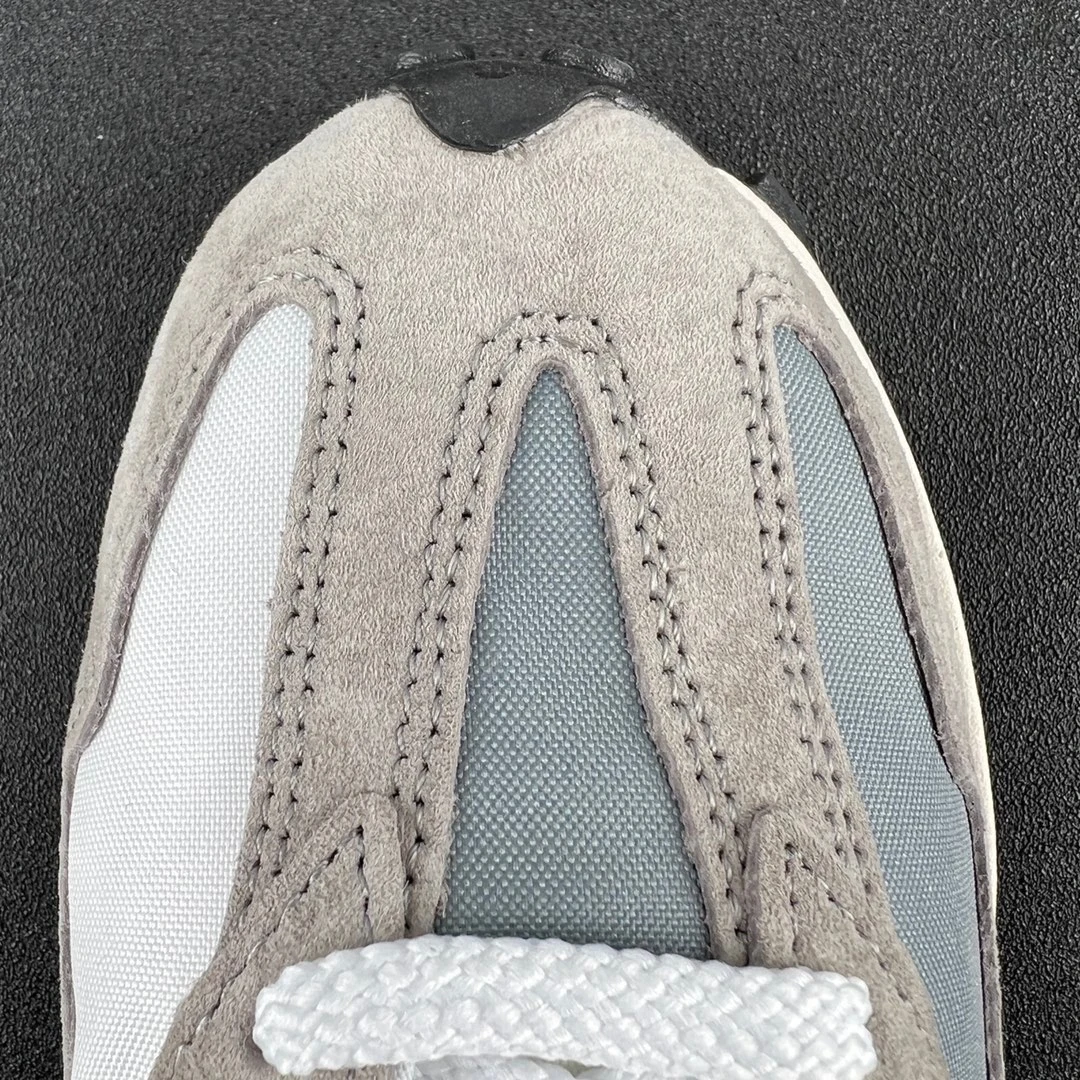 New Balance Shoes — 1558d5dc