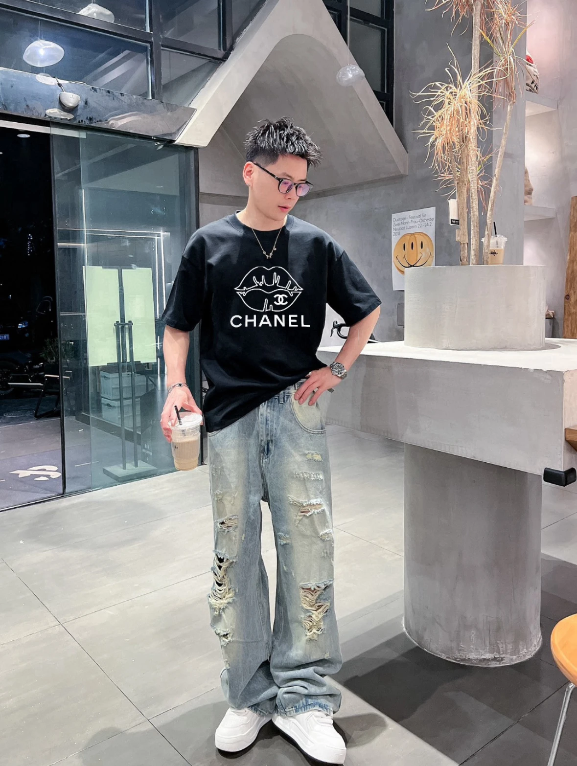 Chanel T-Shirt — e0d423d4