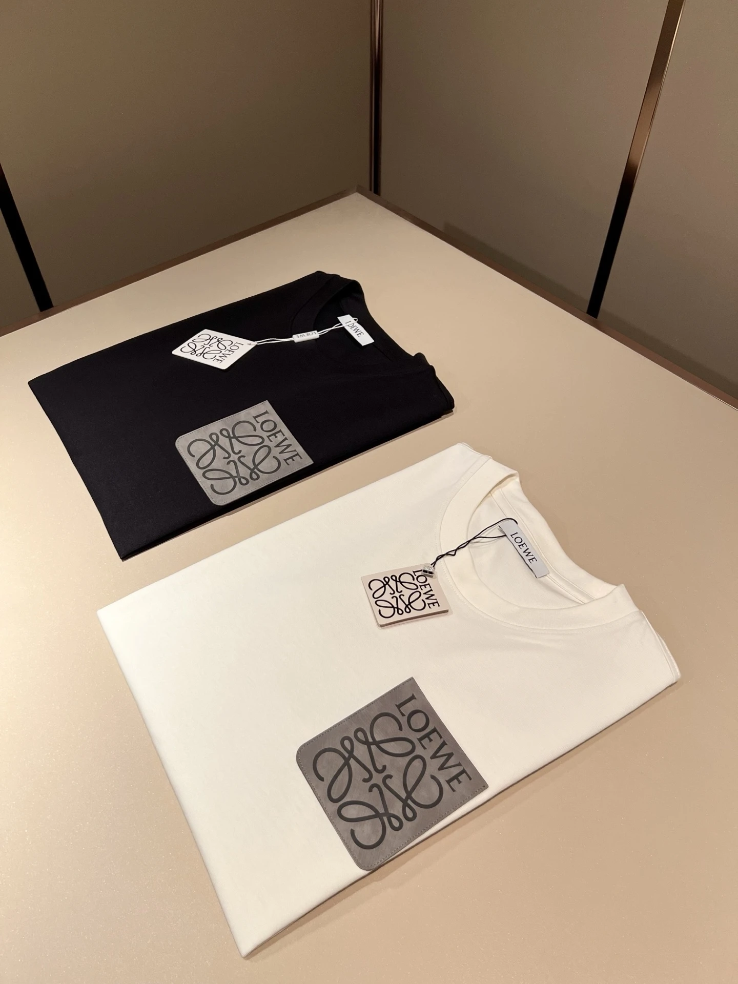 Loewe T-Shirt — 2d29c9f9