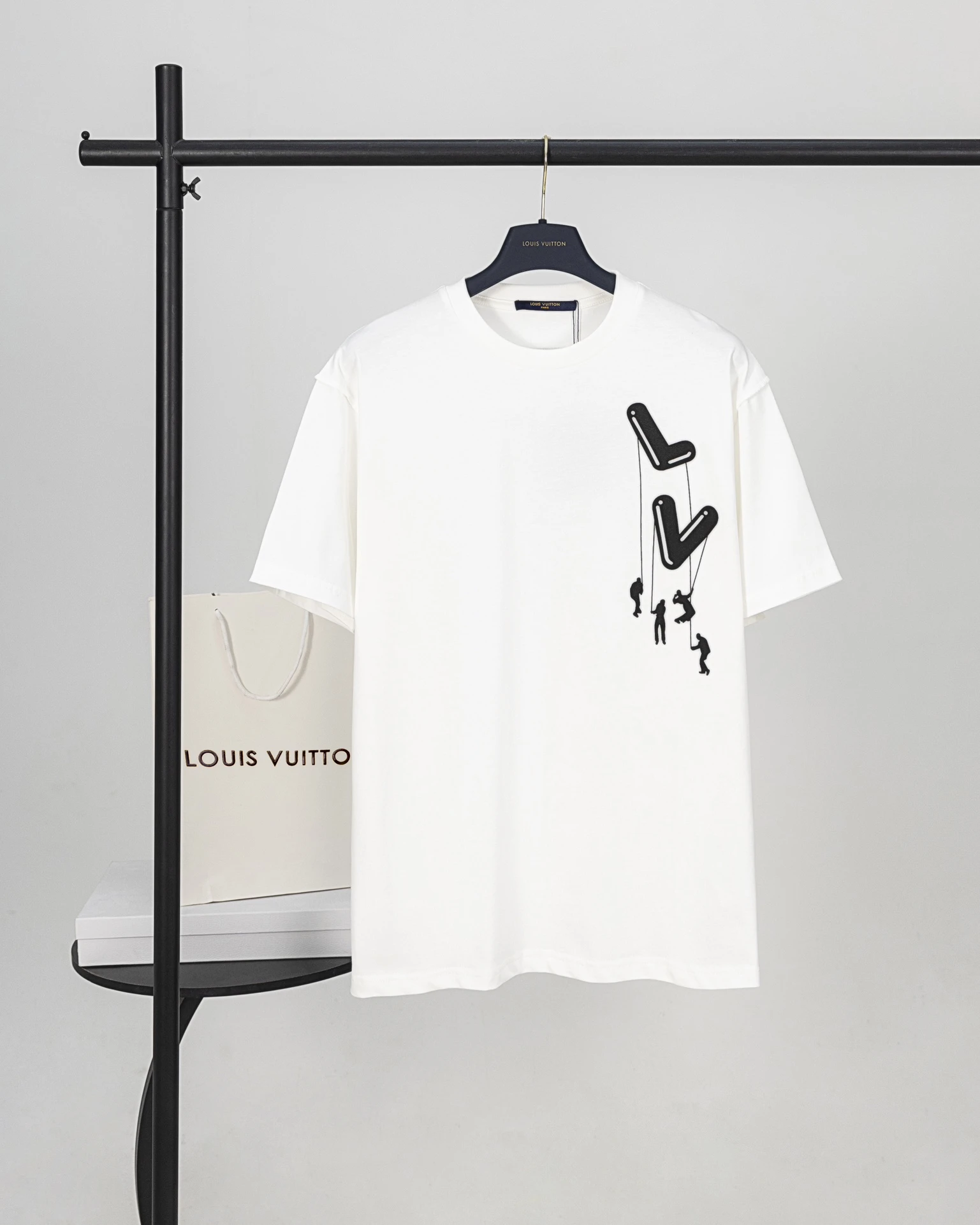 Louis Vuitton T-Shirt — 67d1c7d7