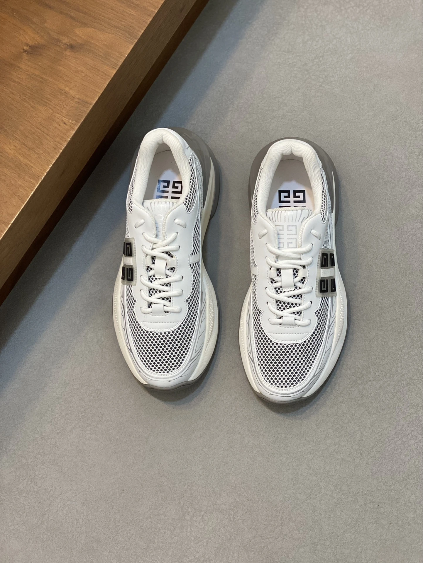Givenchy Sneakers — 806fc450