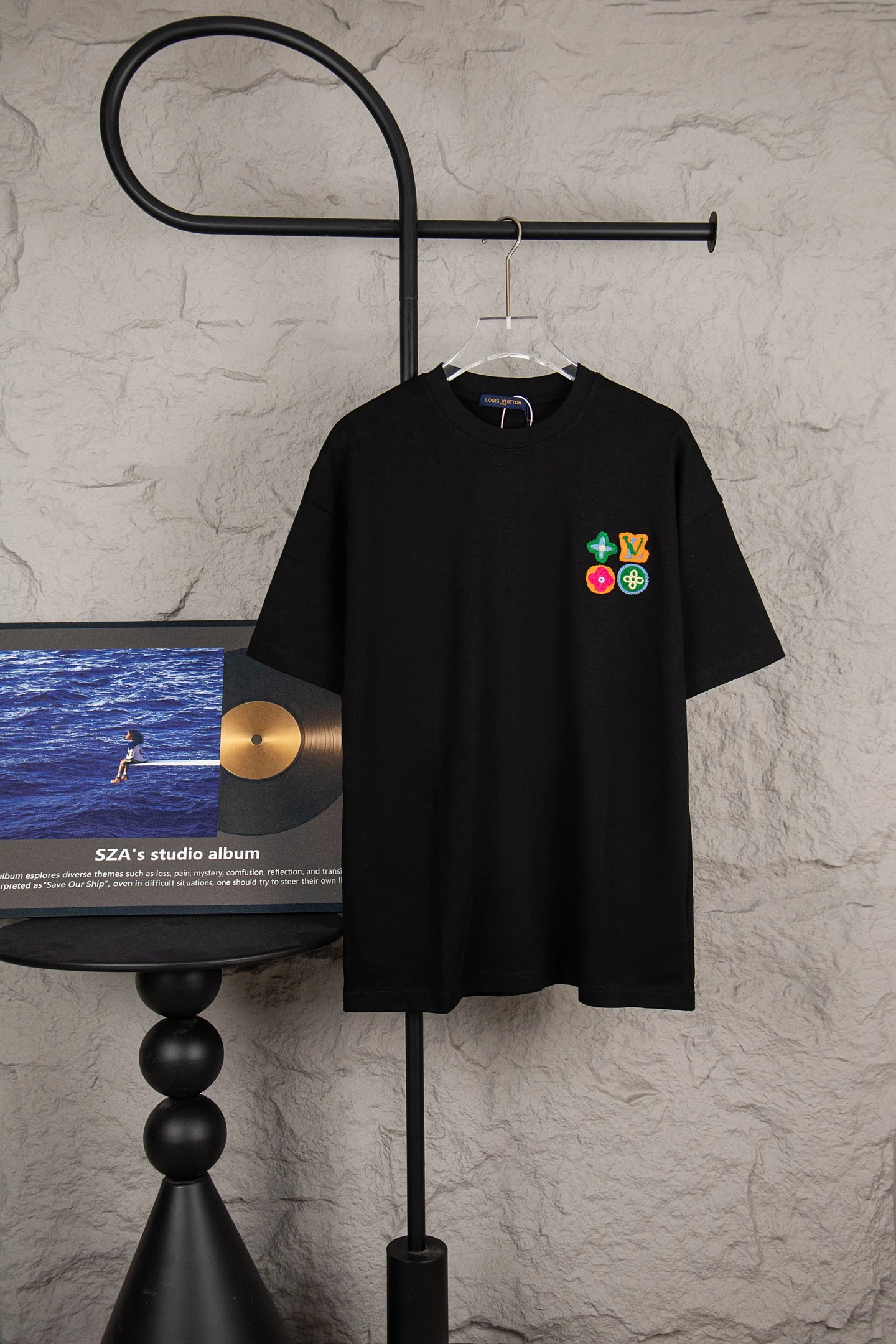 Louis Vuitton T-Shirt — 7e37ead8