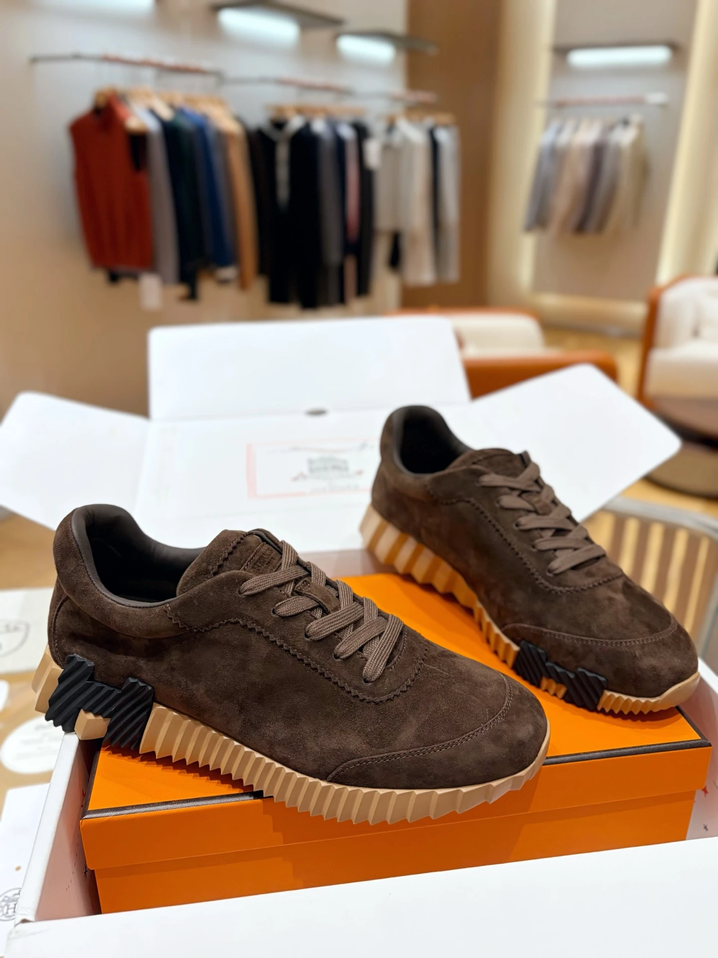 Hermès Sneakers — b5b96efb