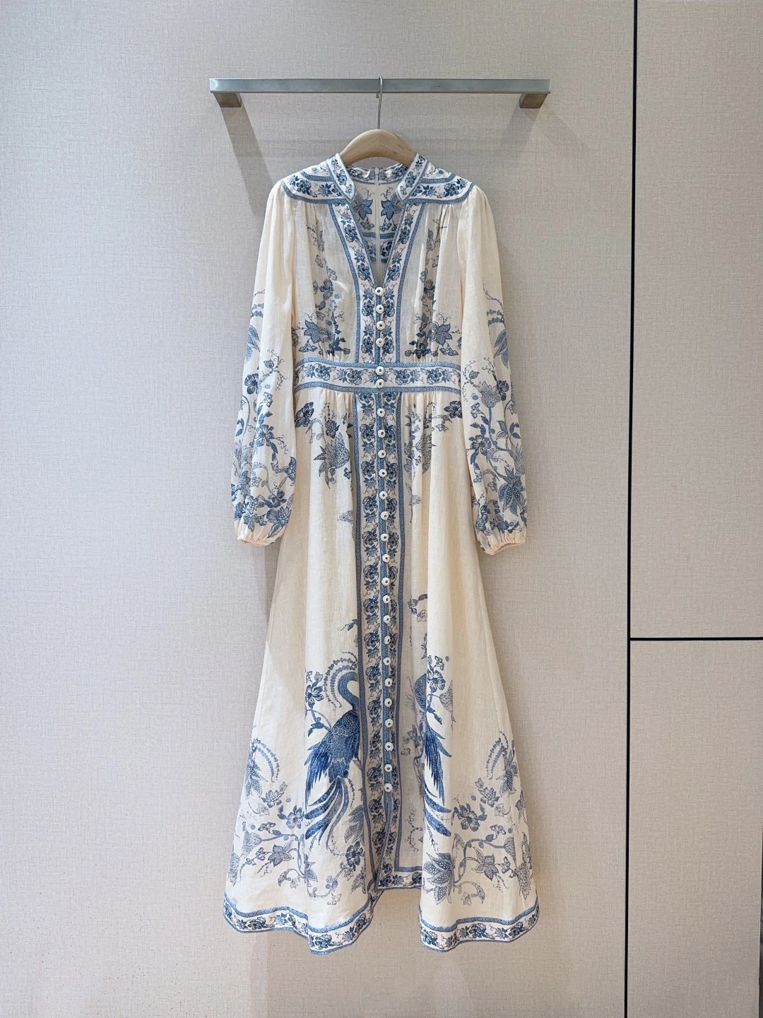 Dresses — 06ed086a