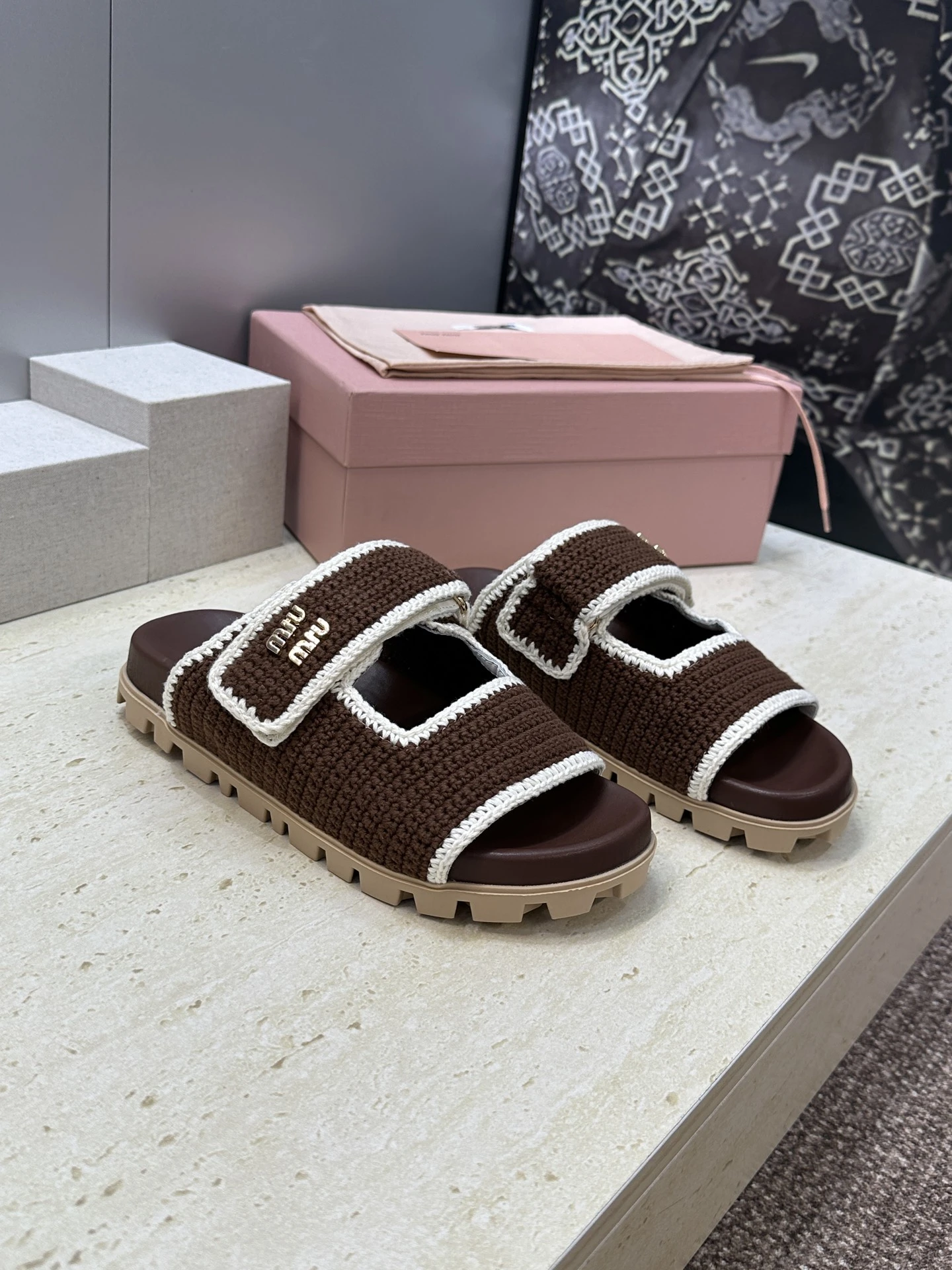 Miu Miu Slippers — dcd80dc9