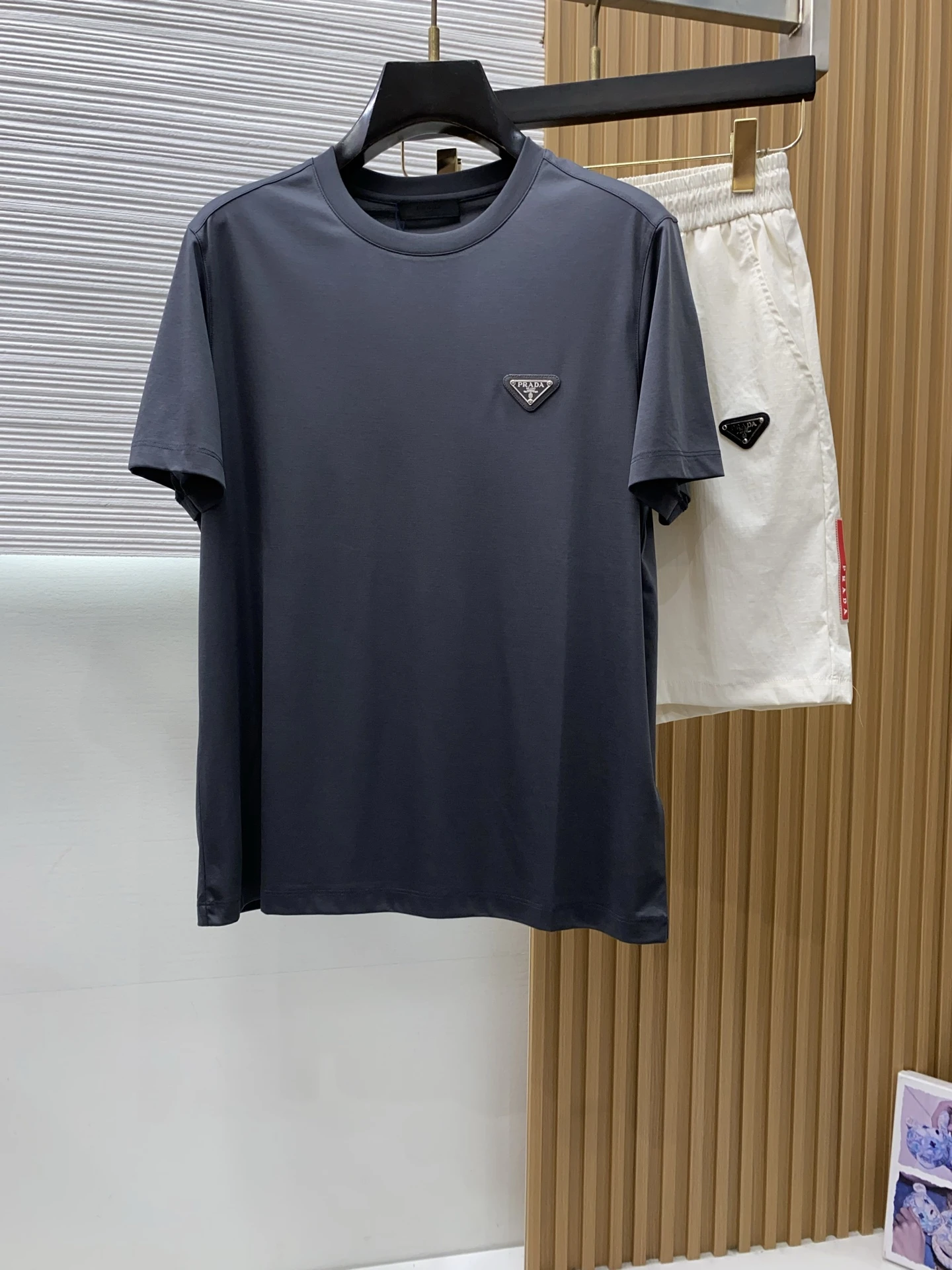 Prada T-Shirt — afe36079