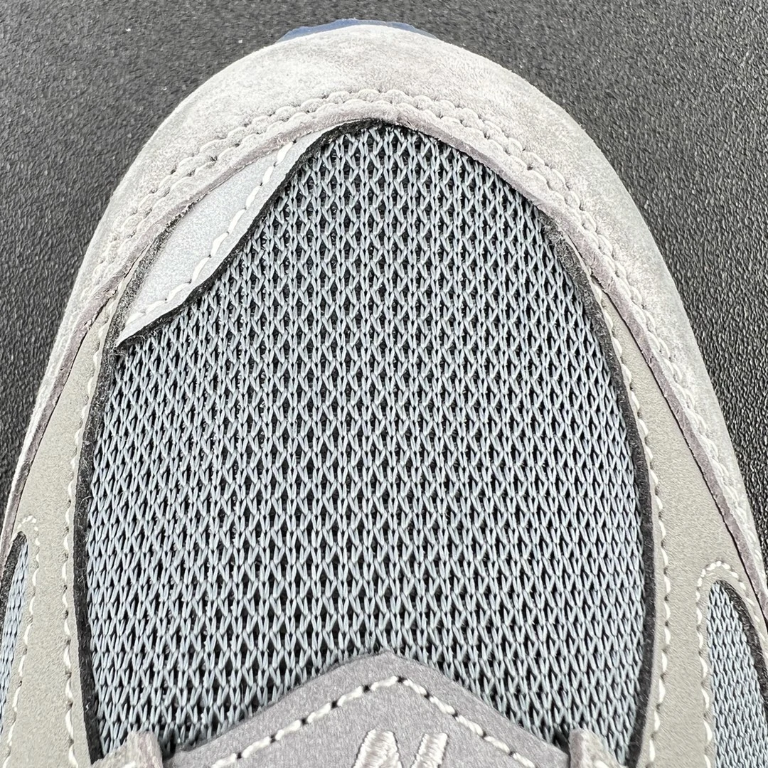 New Balance Shoes — 2b74d485