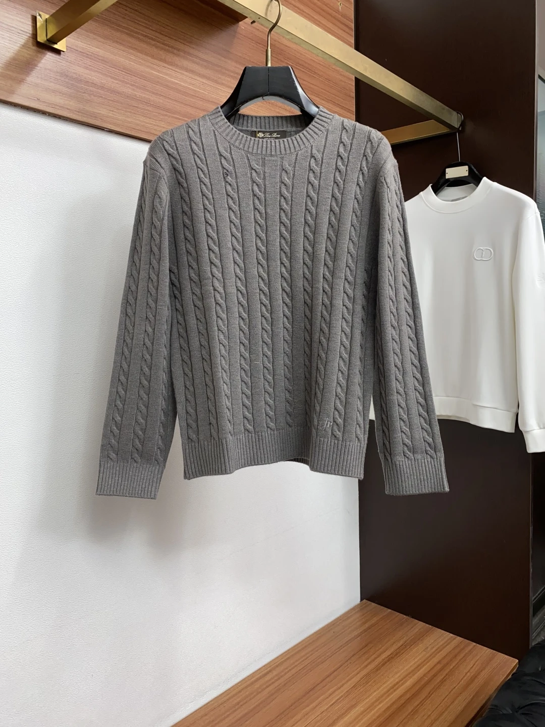 Loro Piana Sweater — e257b75e