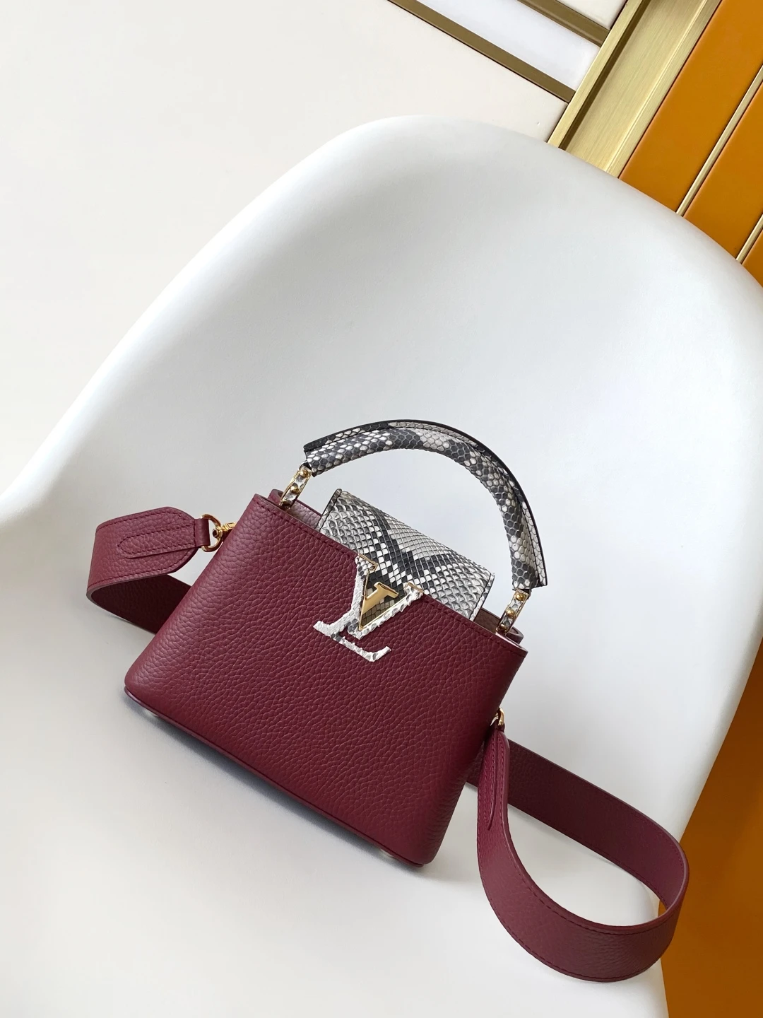Louis Vuitton Bag — b86c7c1e