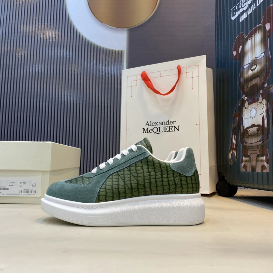 Alexander McQueen Sneakers — ca90be72