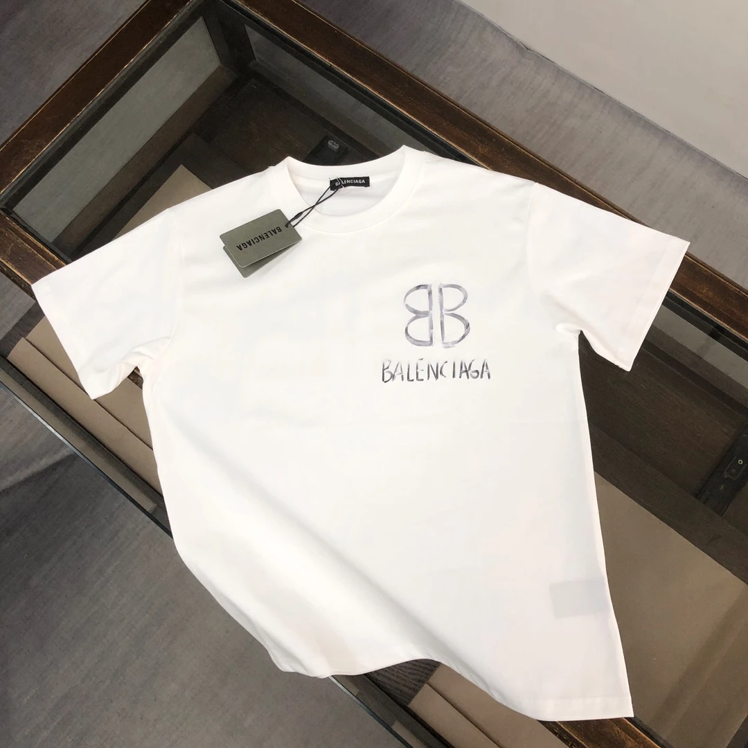 Balenciaga T-Shirt — 673e2043
