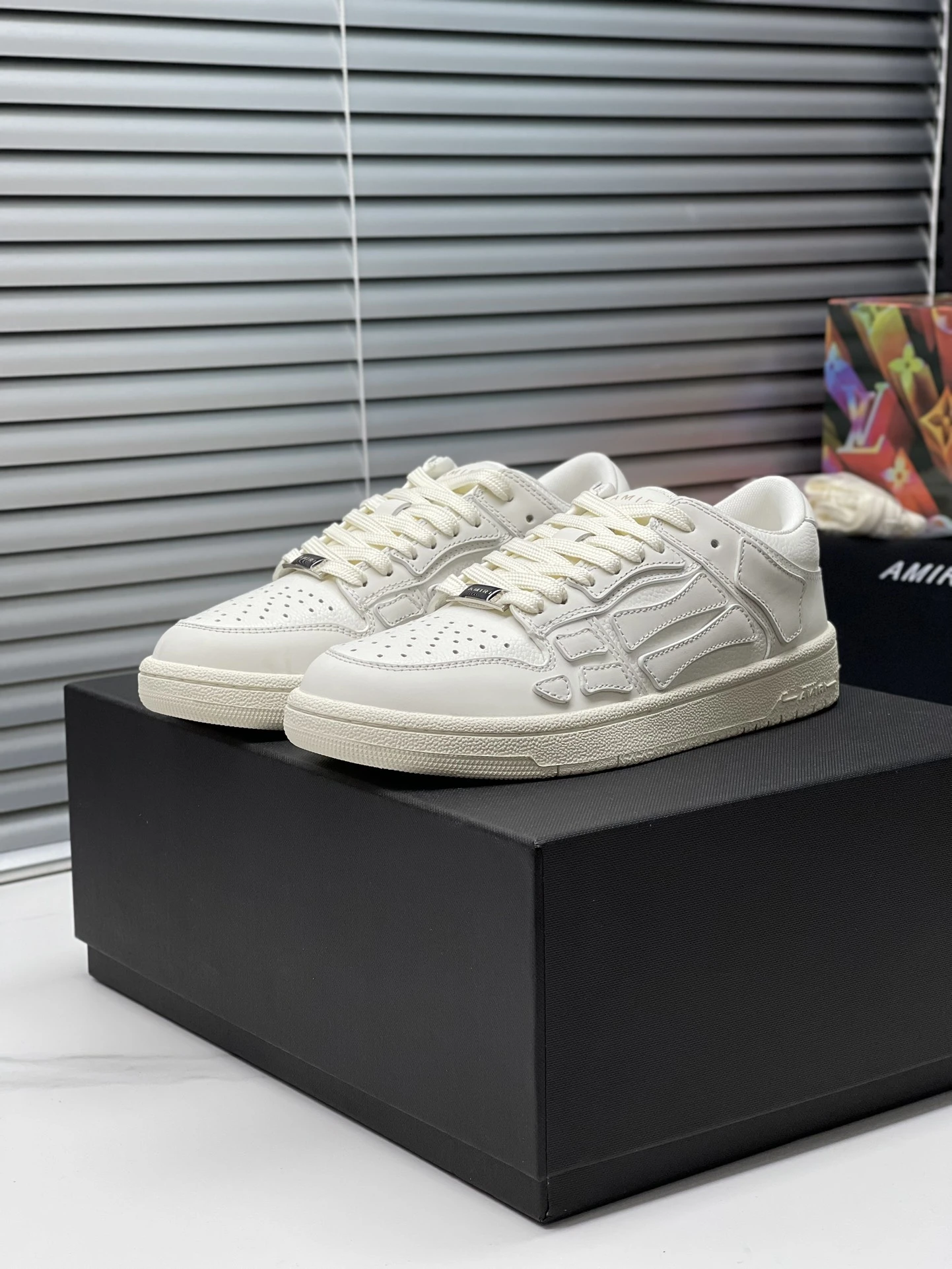 Amiri Sneakers — 526b8168