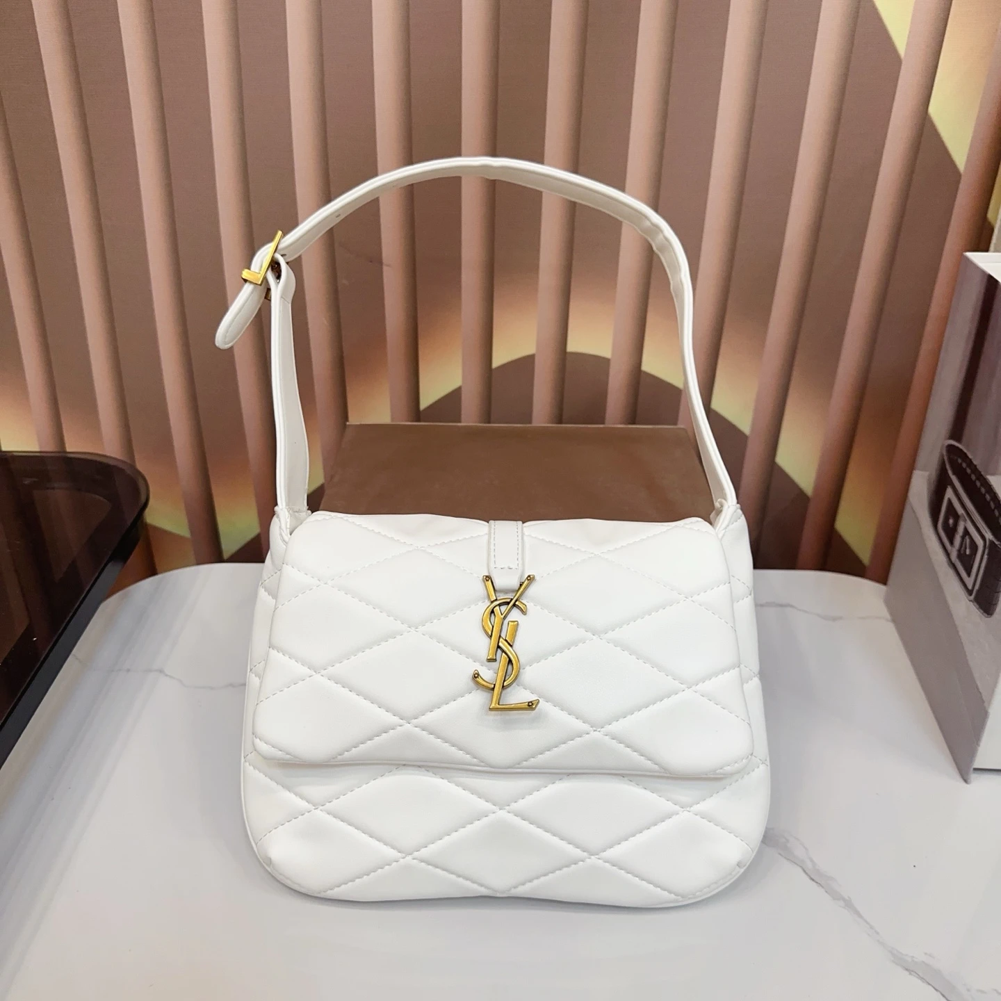 Saint Laurent Bag — e529e8f5