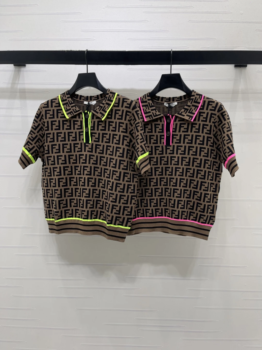 Knitwear — eec9a718