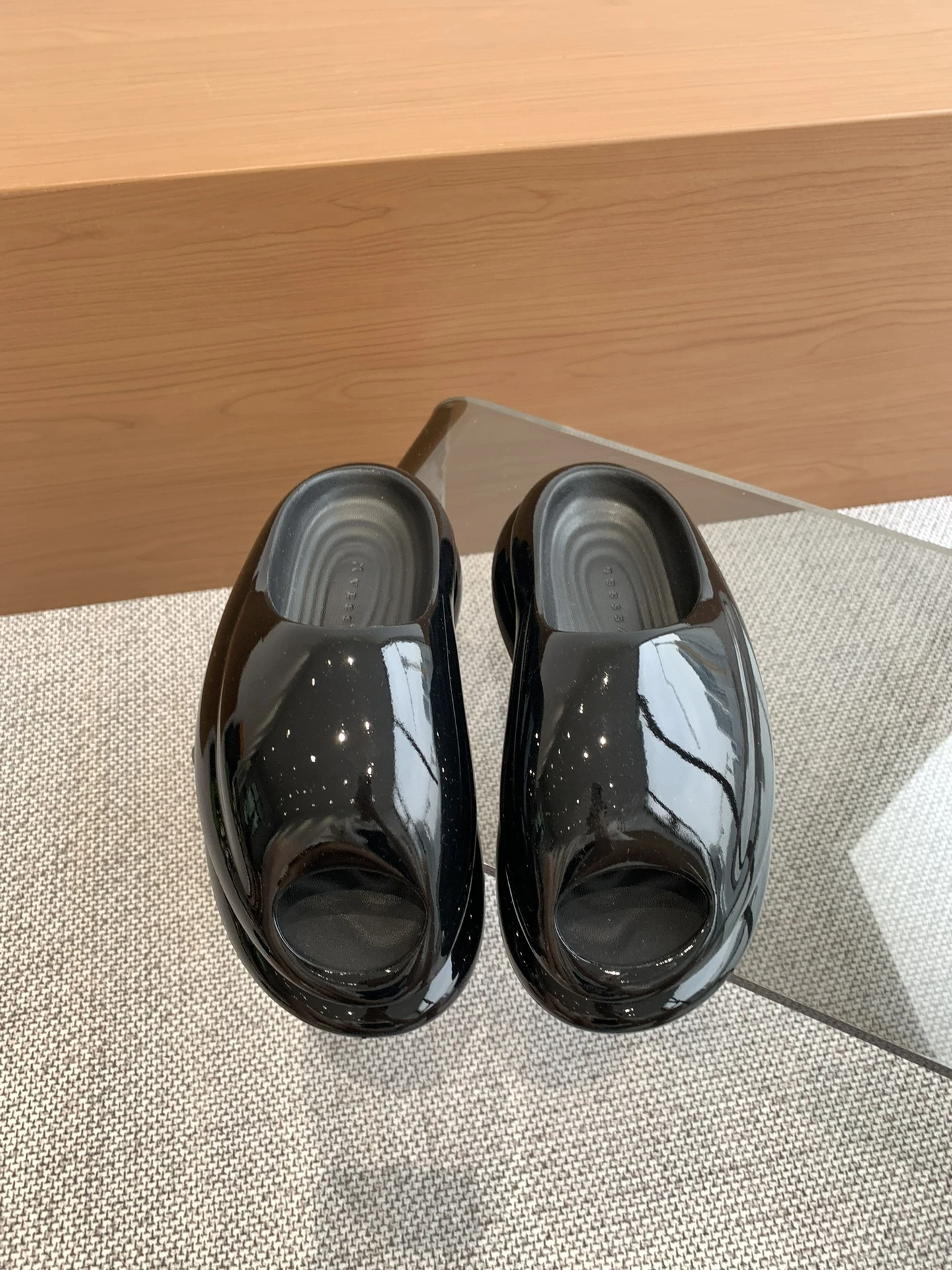 XVESSEL Slippers — 59efe789