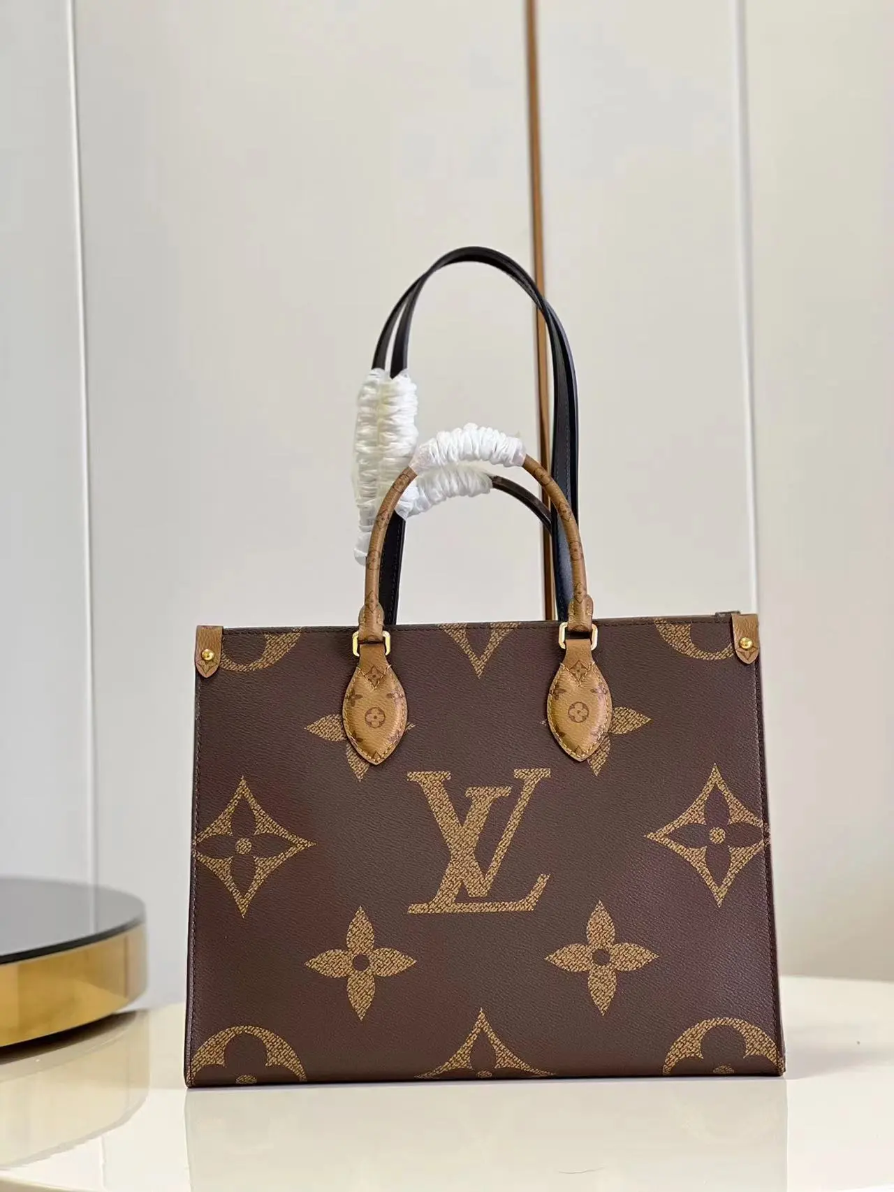Louis Vuitton Bag — 9cea7b6e