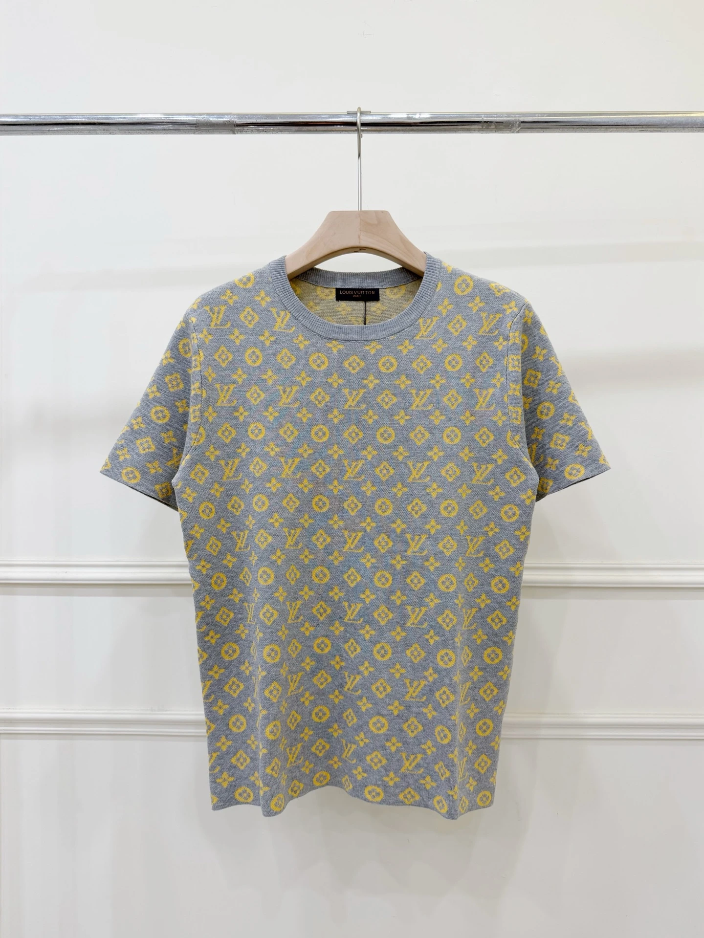 Louis Vuitton T-Shirt — 7cfb517a