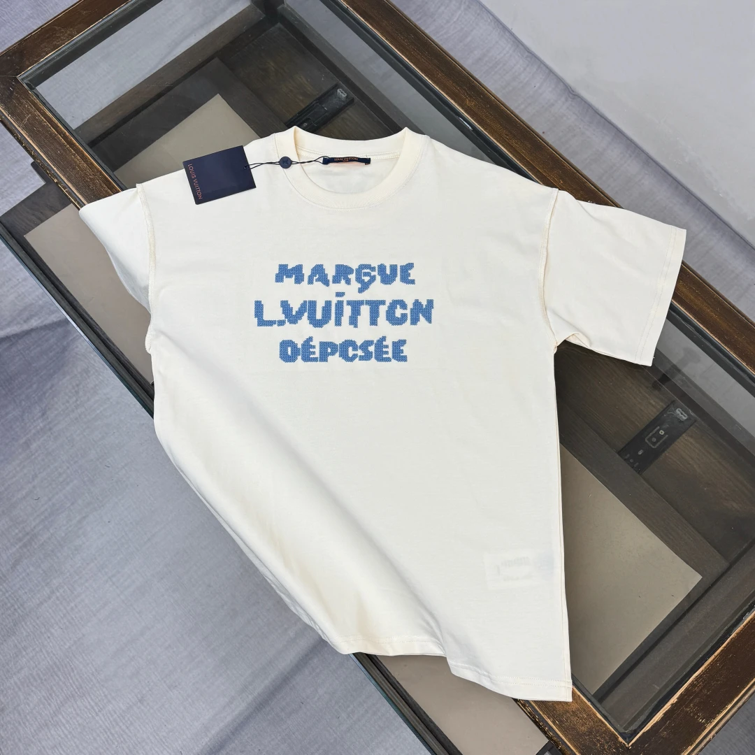 Louis Vuitton T-Shirt — 02a591b1