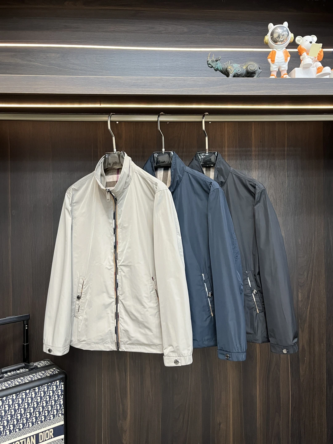 Burberry Jackets — b0bb6ecb