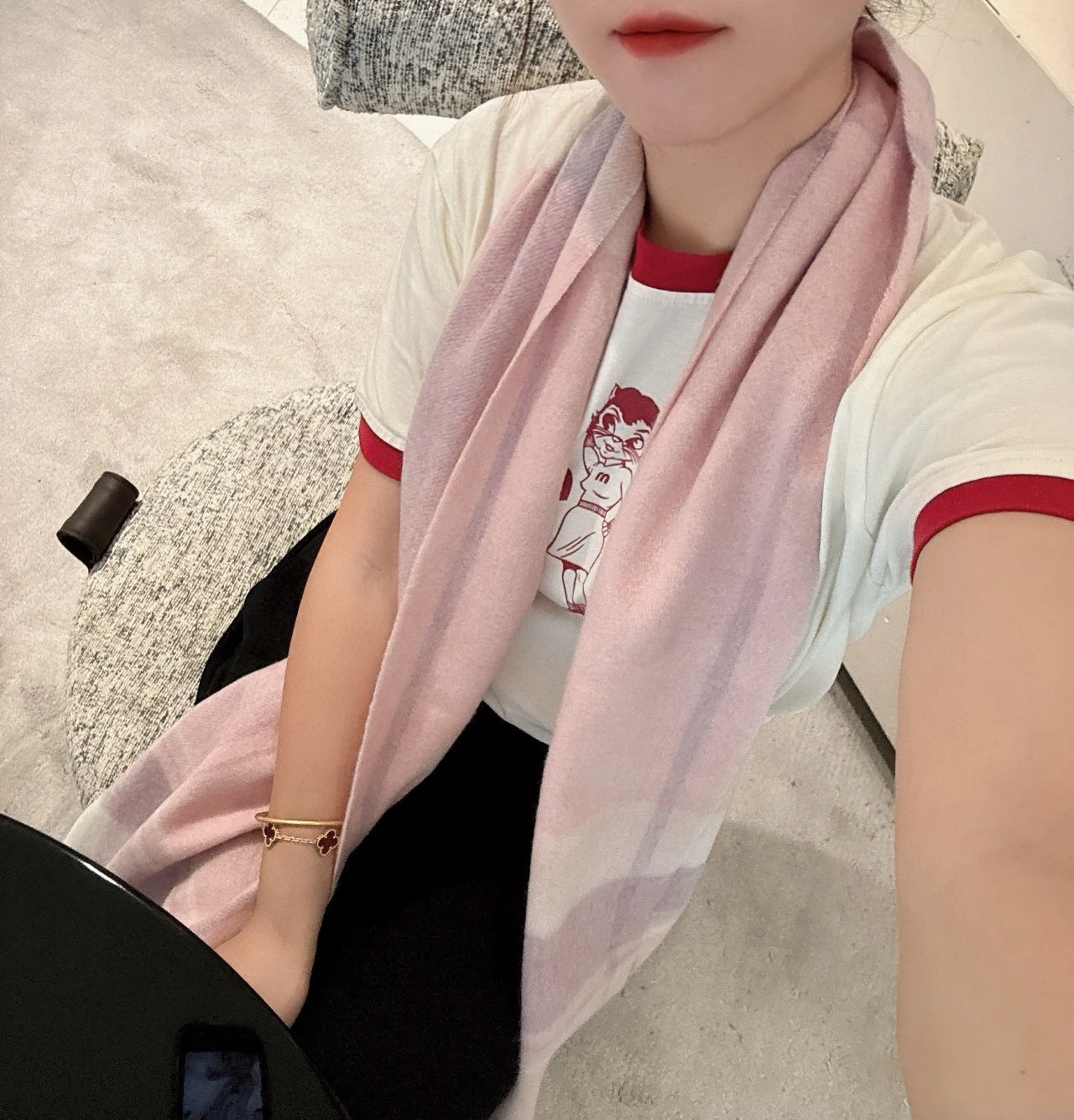 Scarves — a68da82b