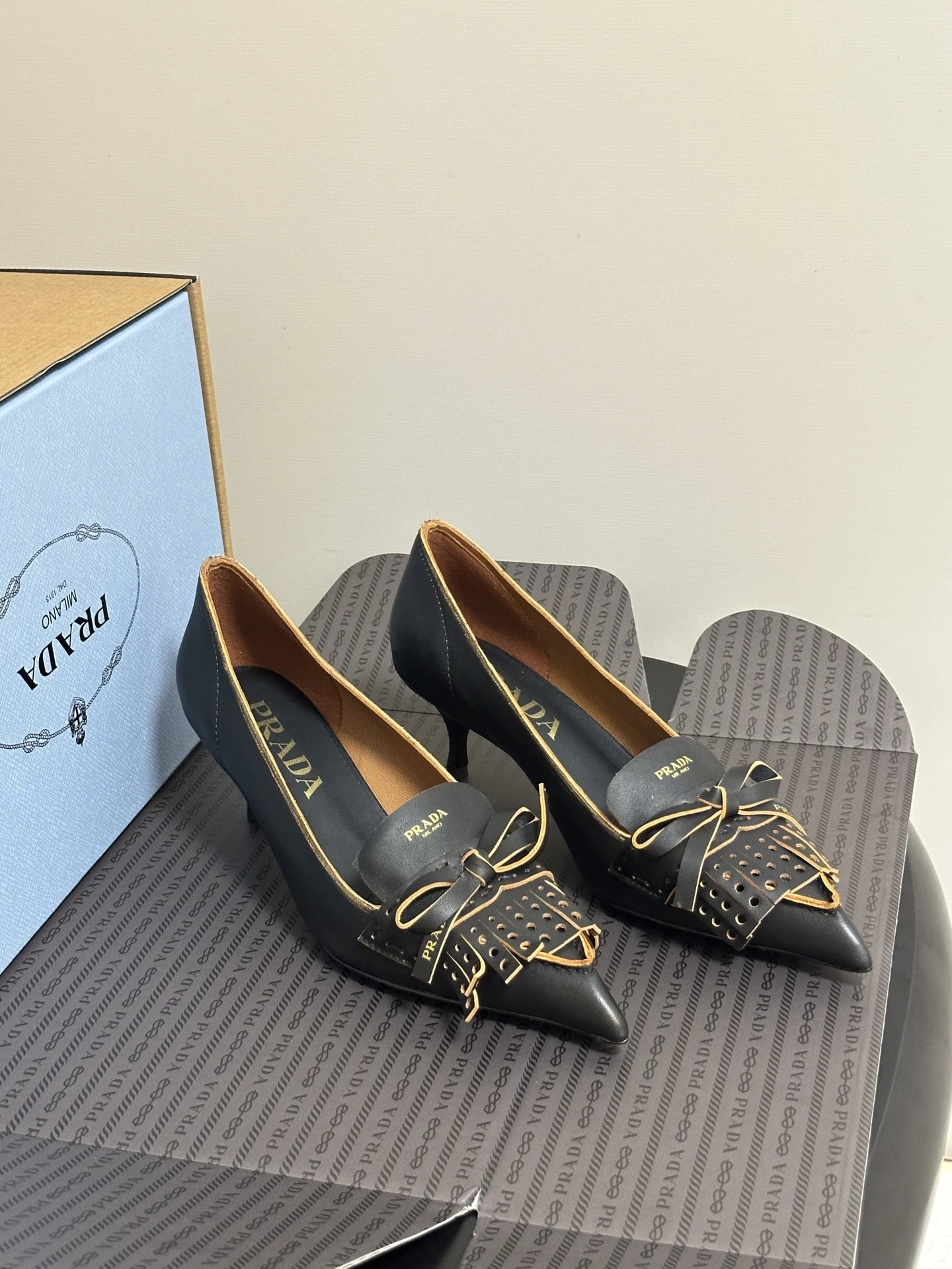 Prada Shoes — 2c541ff8