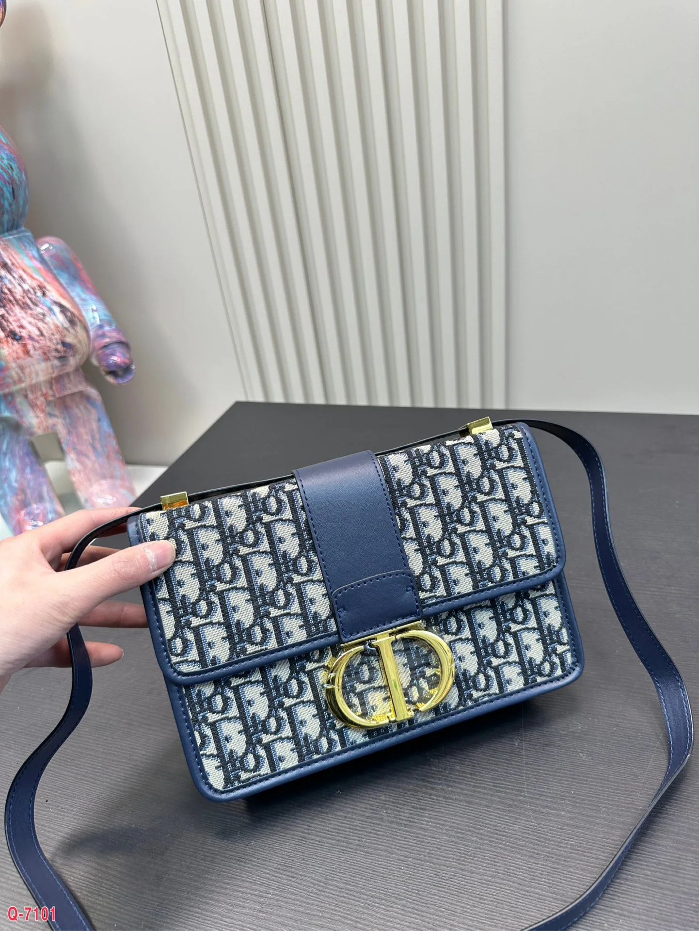 Dior Bag — e95e9626