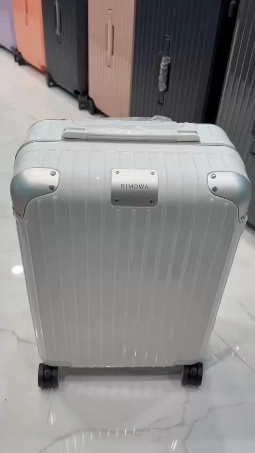 Luggage — bfcc48da