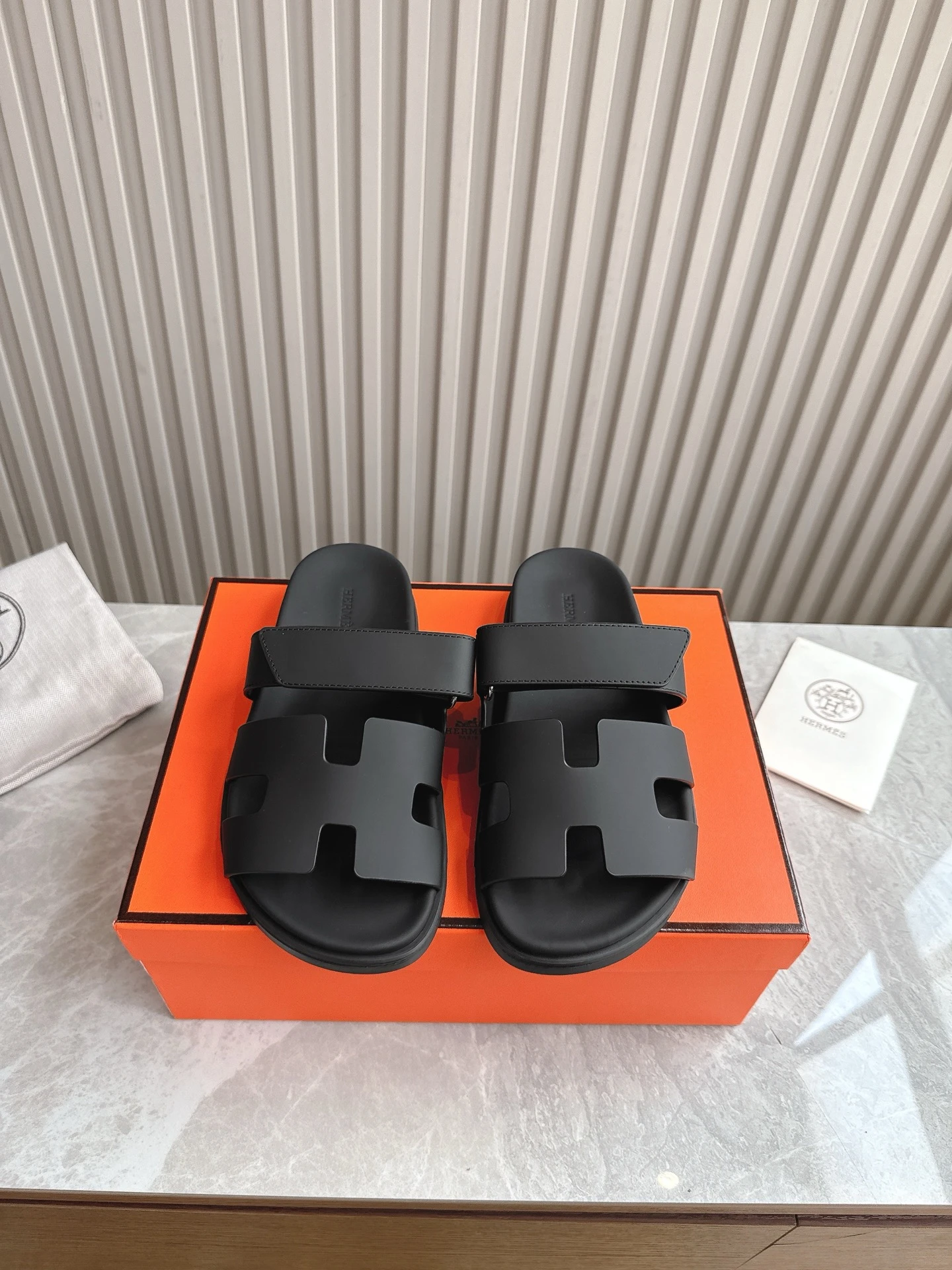 Hermès Slippers — b77b9e4c