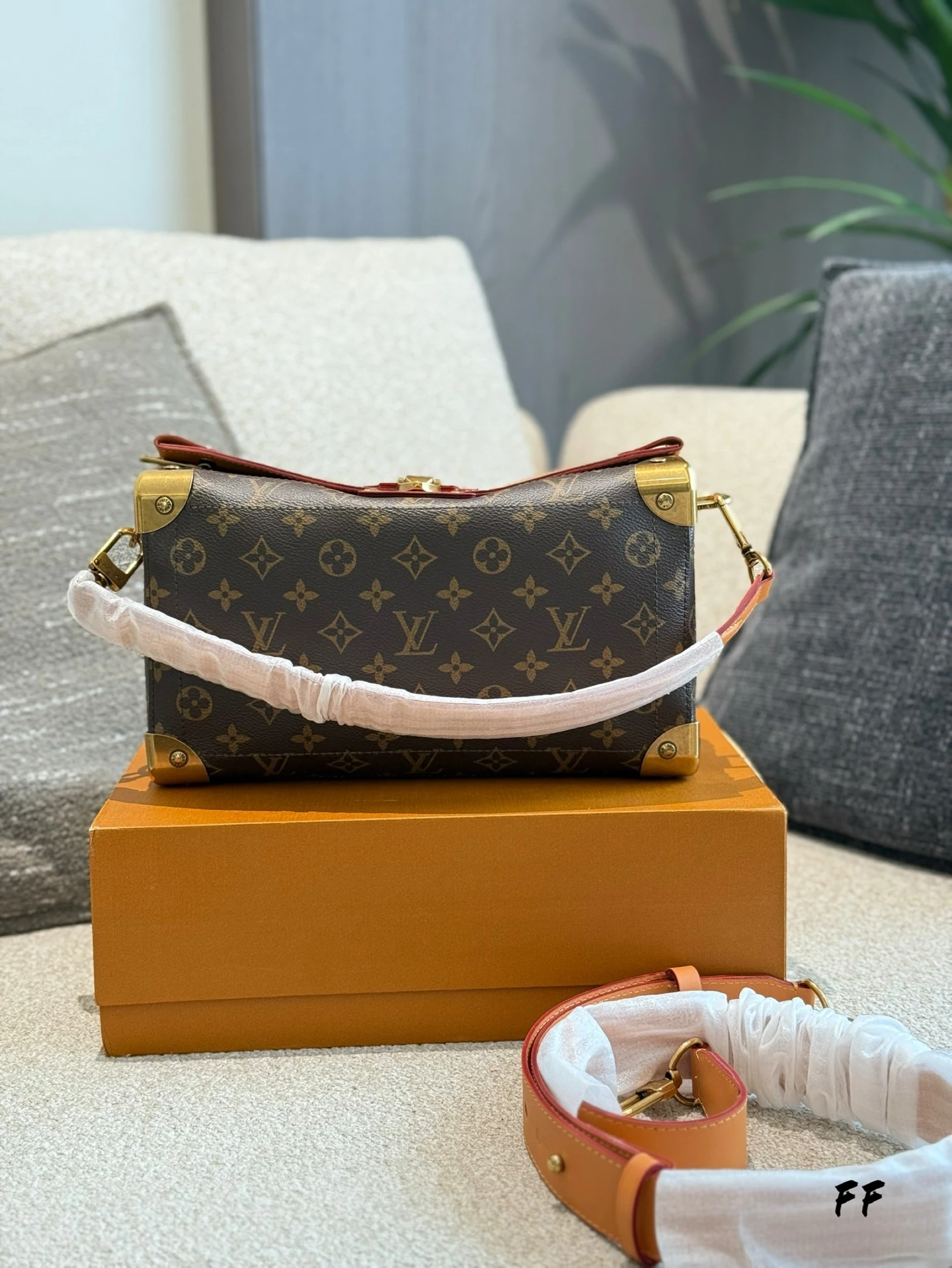 Louis Vuitton Bag — 46f27e2c