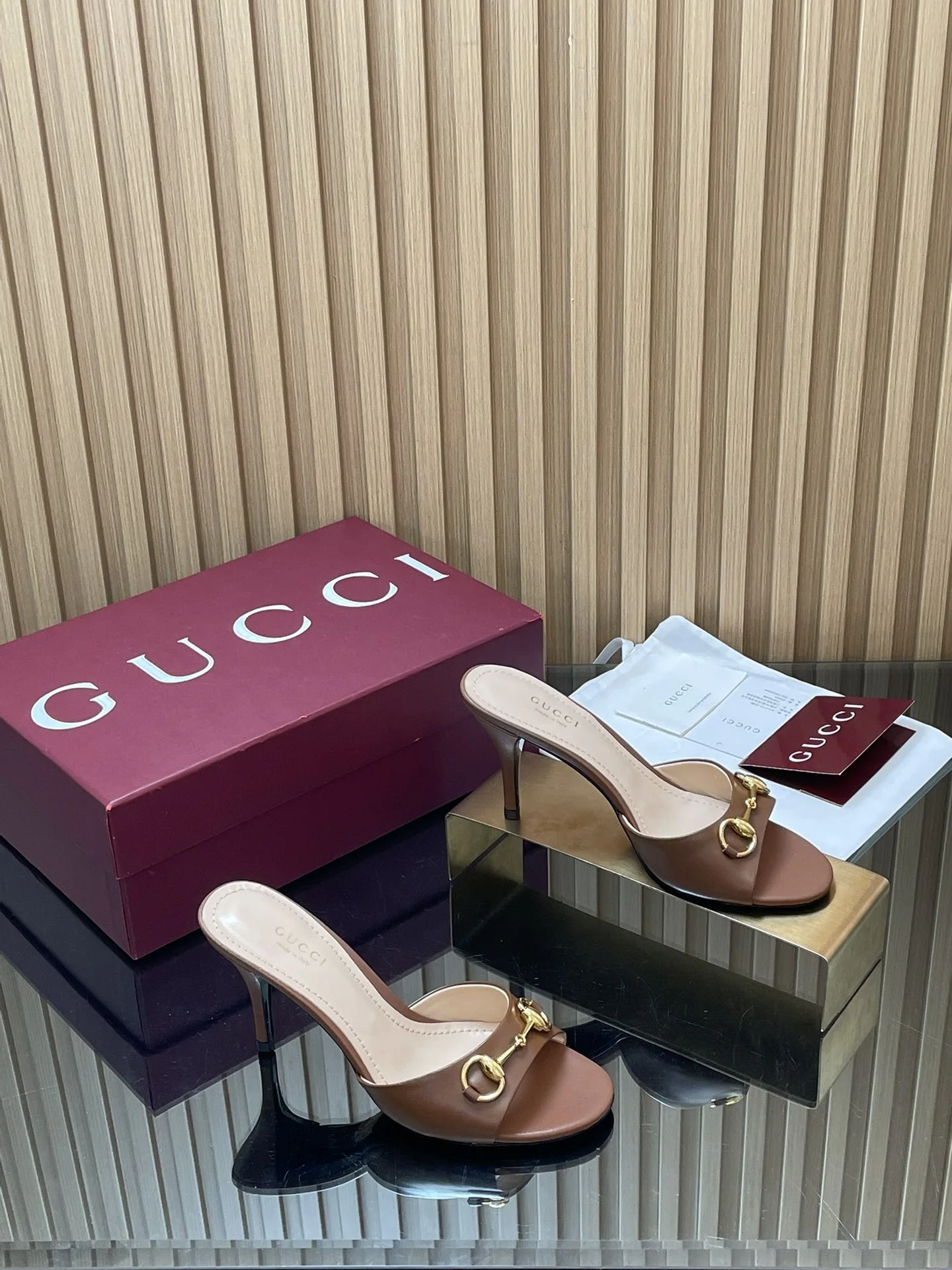 Gucci Slippers — 9f32ea5b