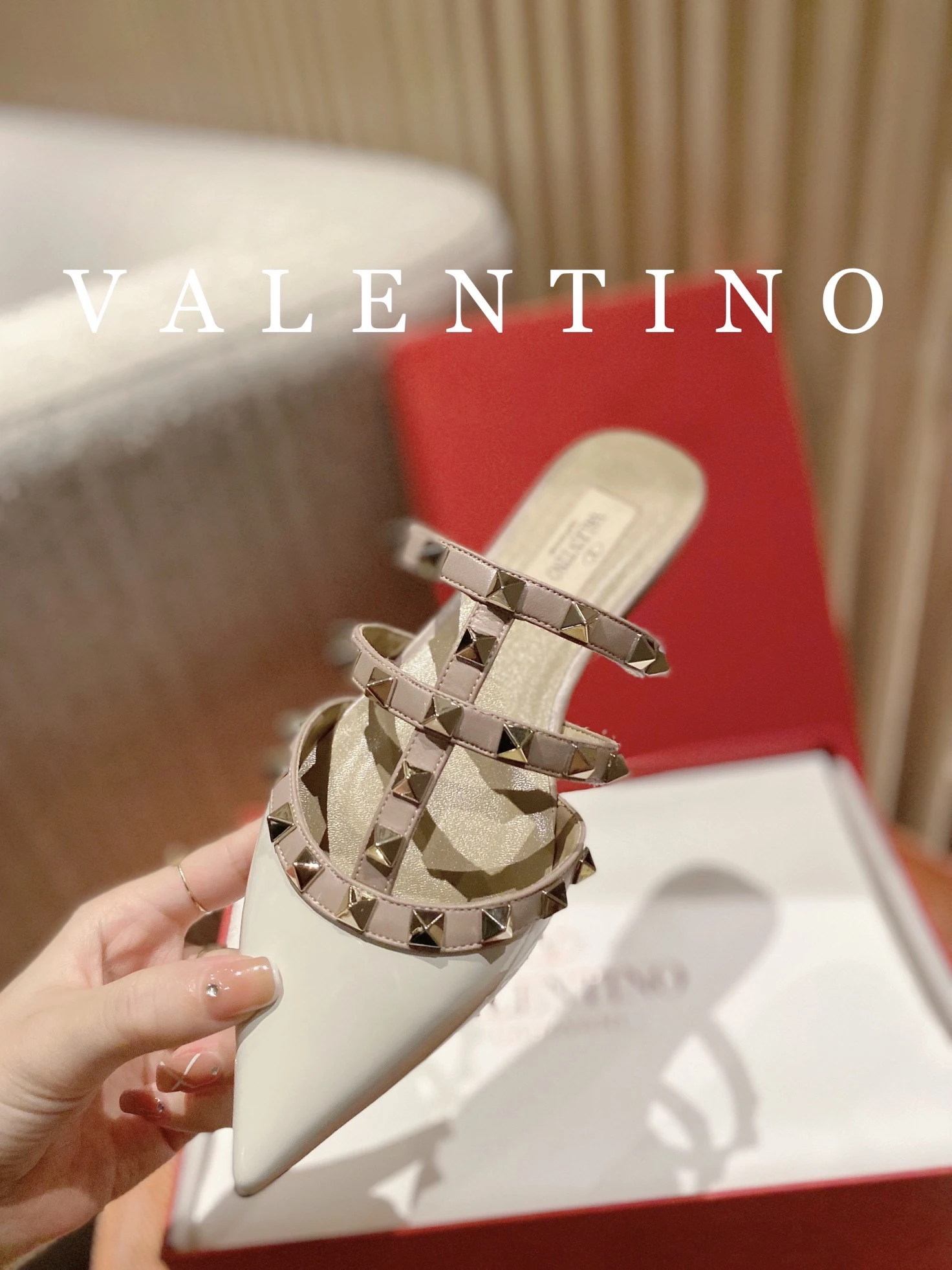 Valentino Slippers — 337df1a1