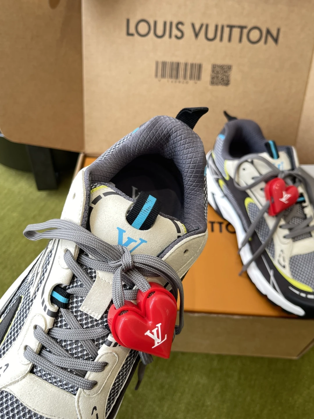 Louis Vuitton Sneakers — d213c485