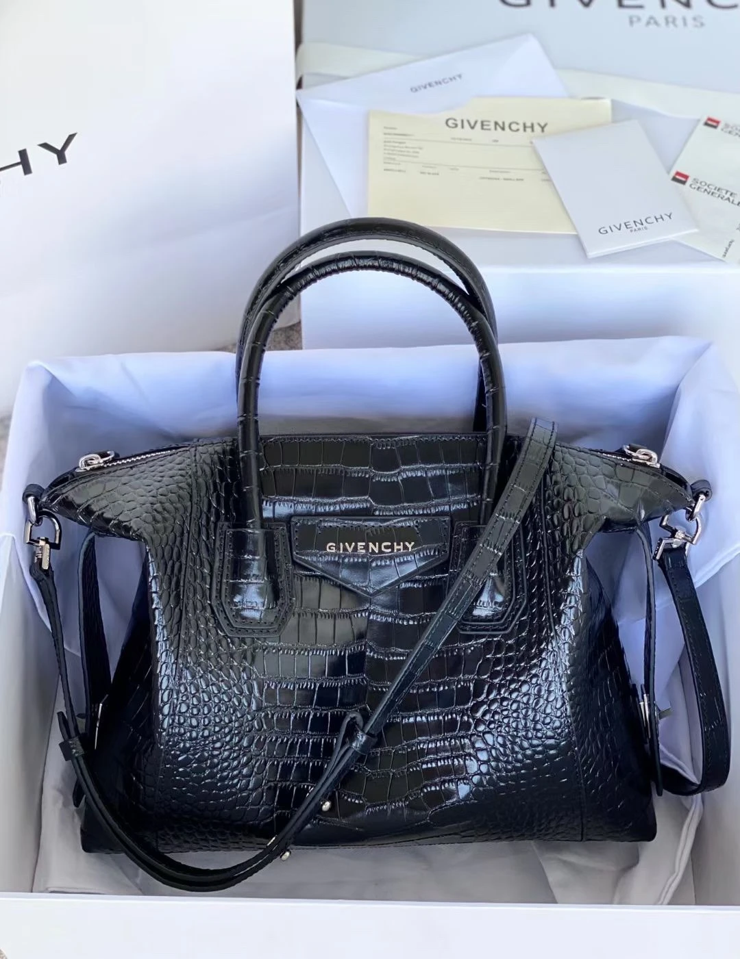 Givenchy Bag — 1a07dea9