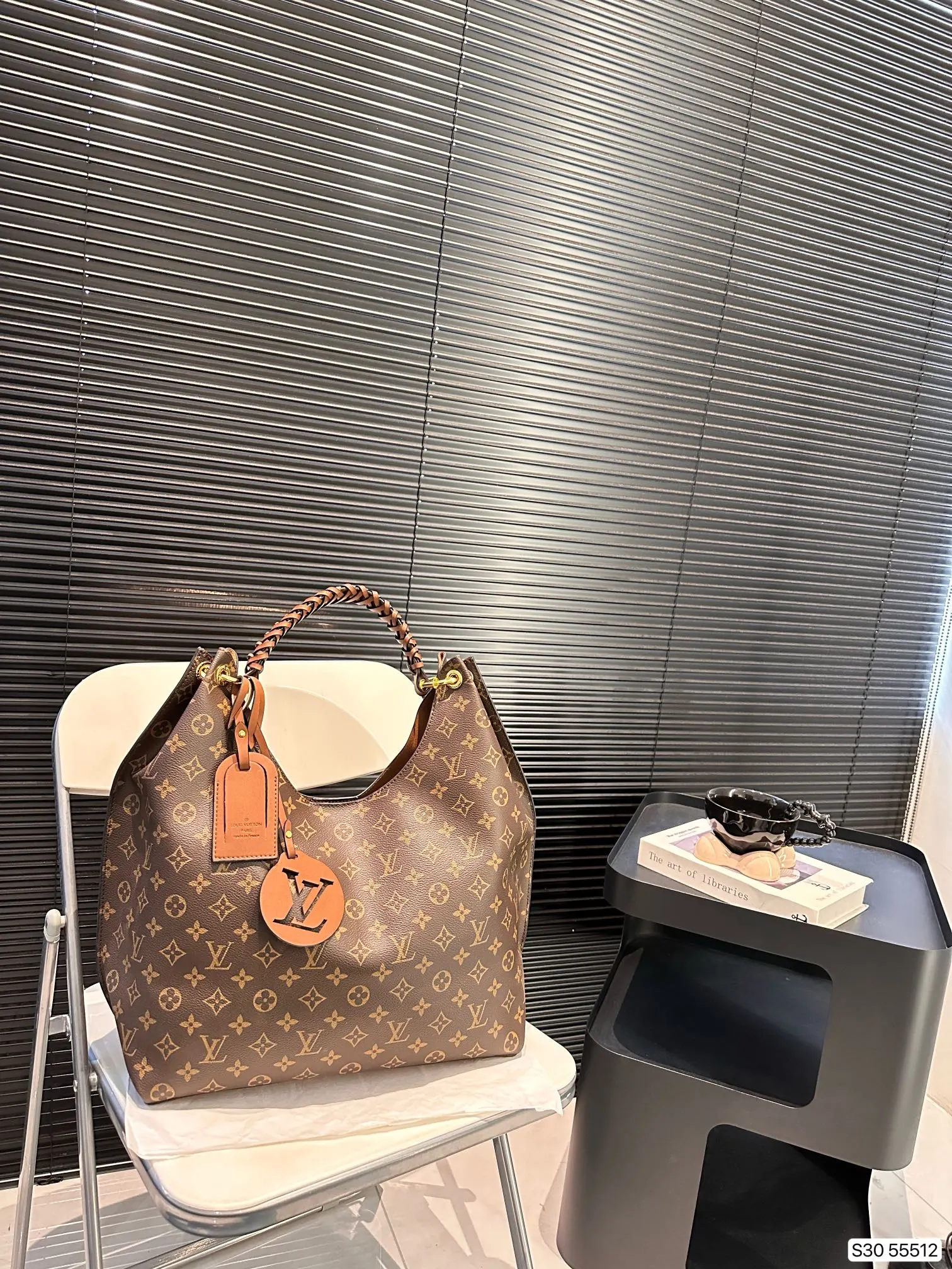 Louis Vuitton Handbags — a99ad244