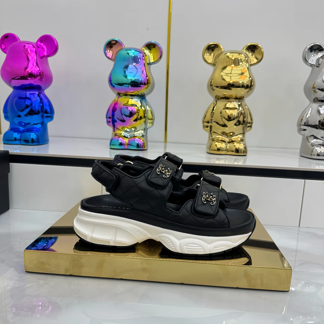 Chanel Slippers — b643db23