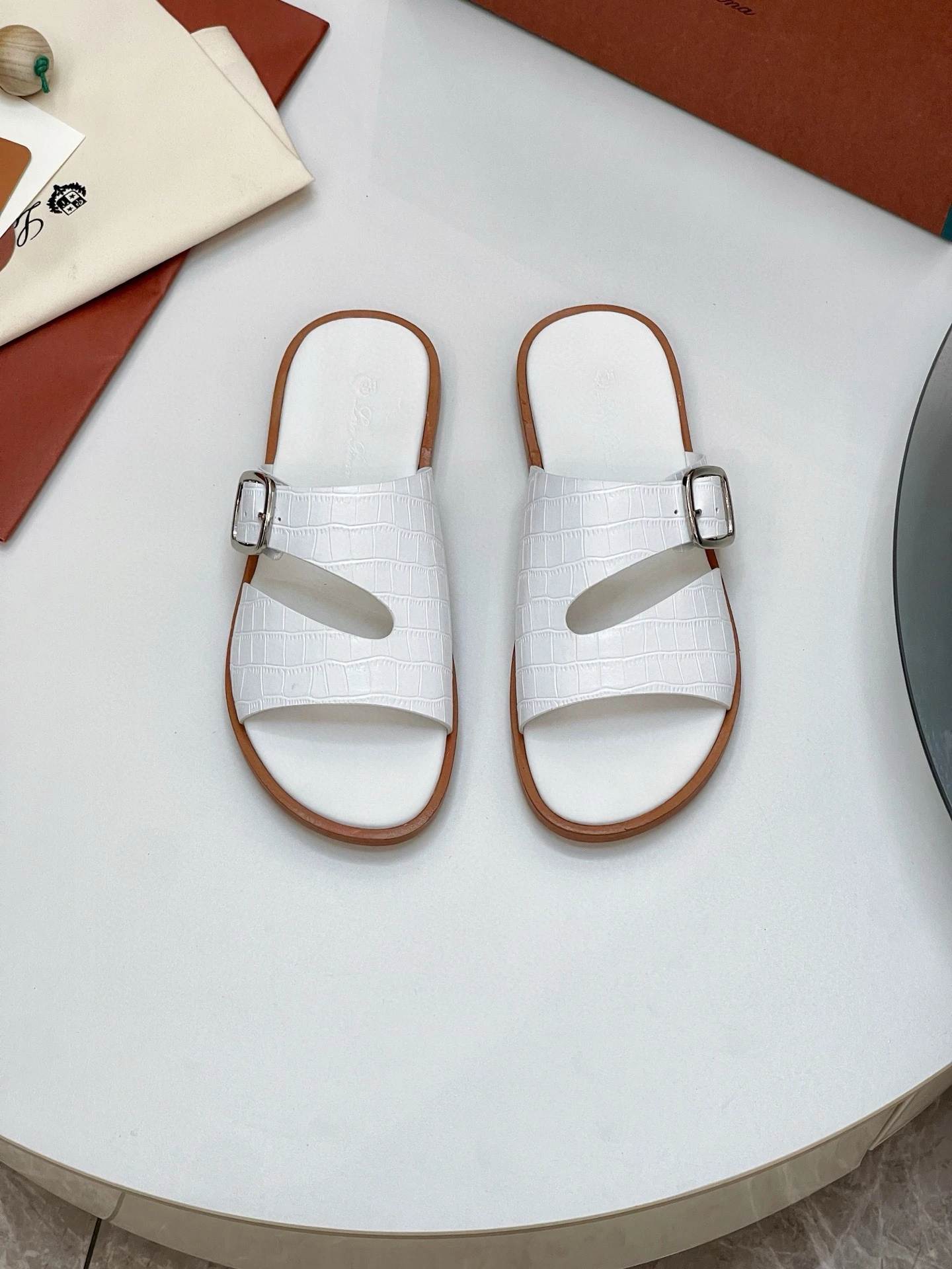 Loro Piana Slippers — 89e14586