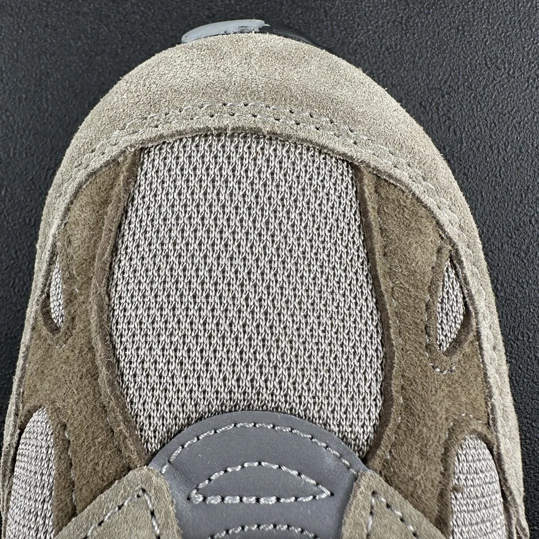 New Balance Shoes — 682e731c