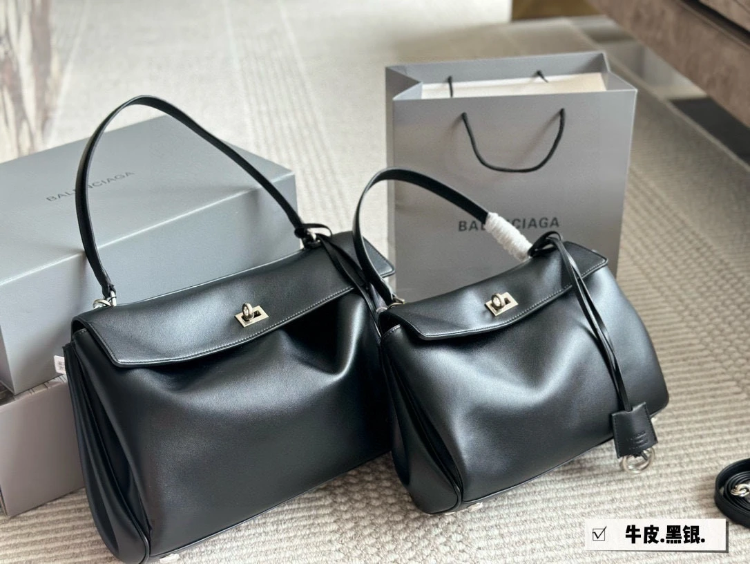 Balenciaga Bag — f03cdf20
