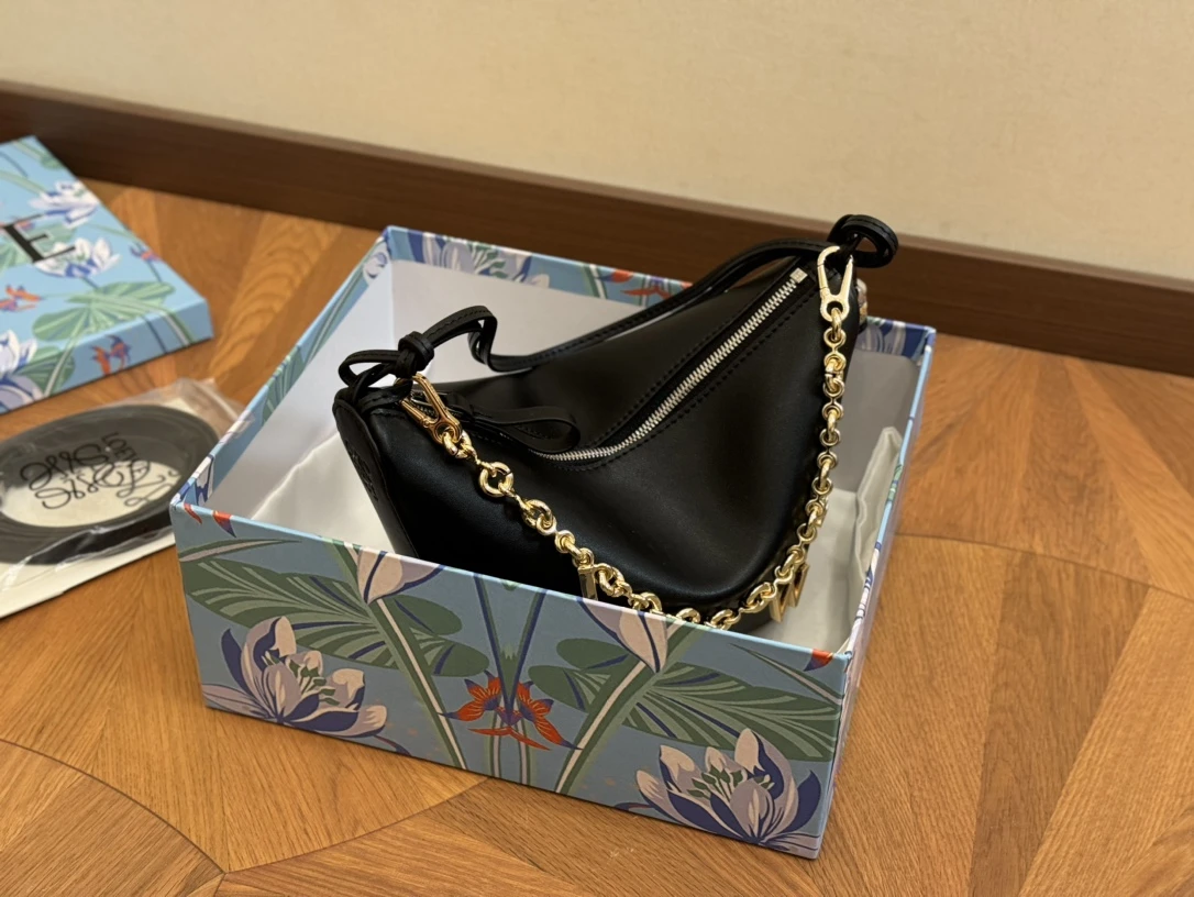 Loewe Bag — c402a562