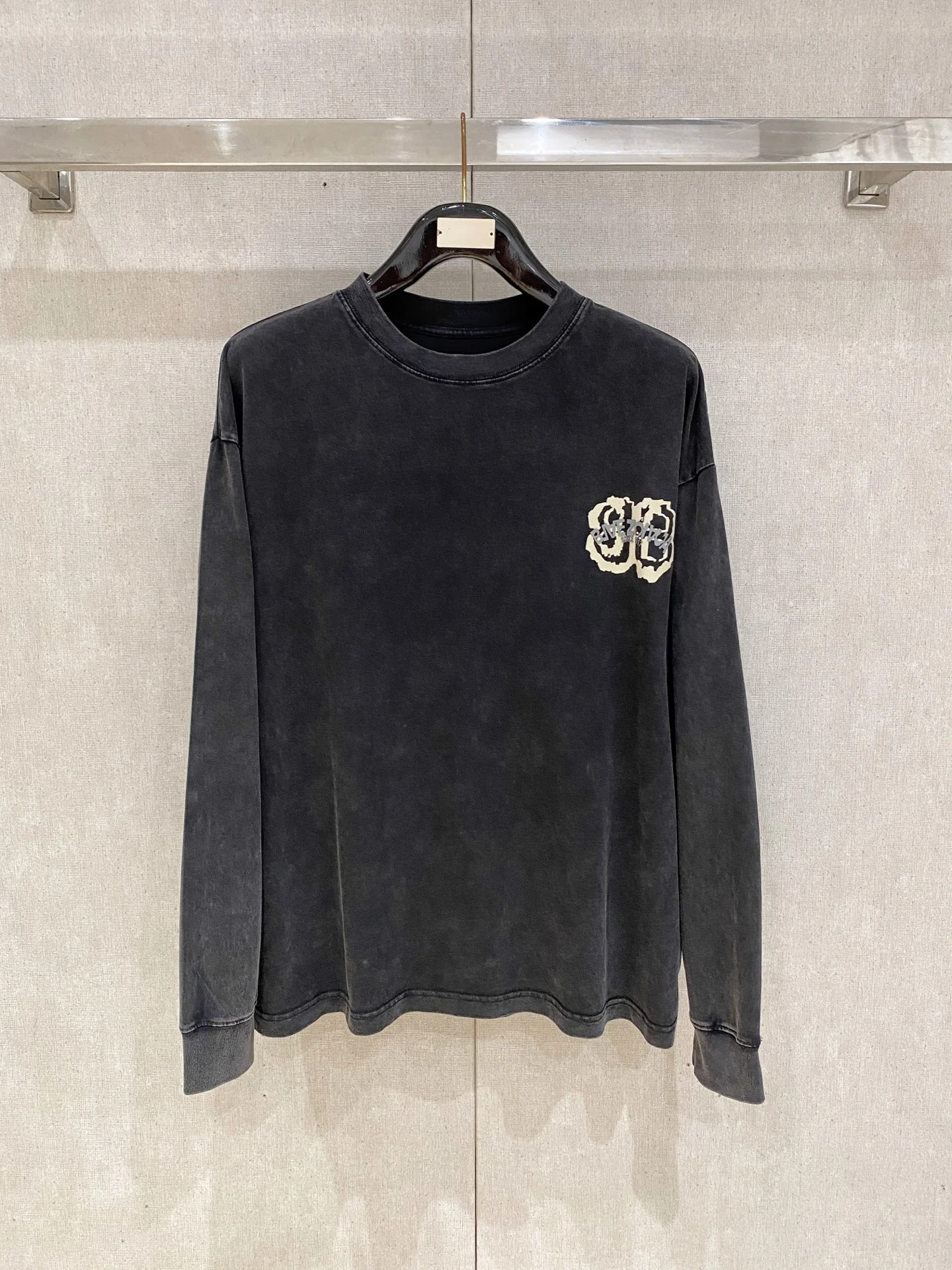 Balenciaga Sweatshirts — 1b1b3b78