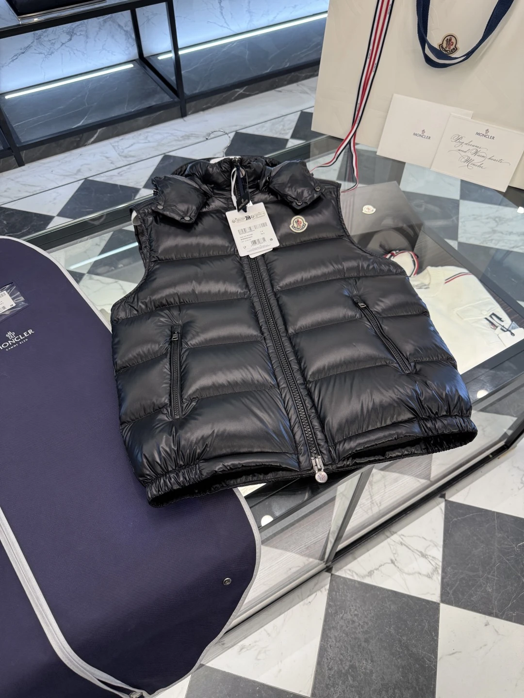 Moncler Down Jacket — 864d1e63