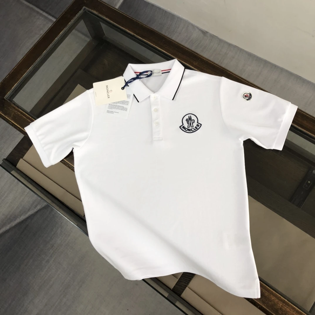 Moncler T-Shirt — e930cfe3